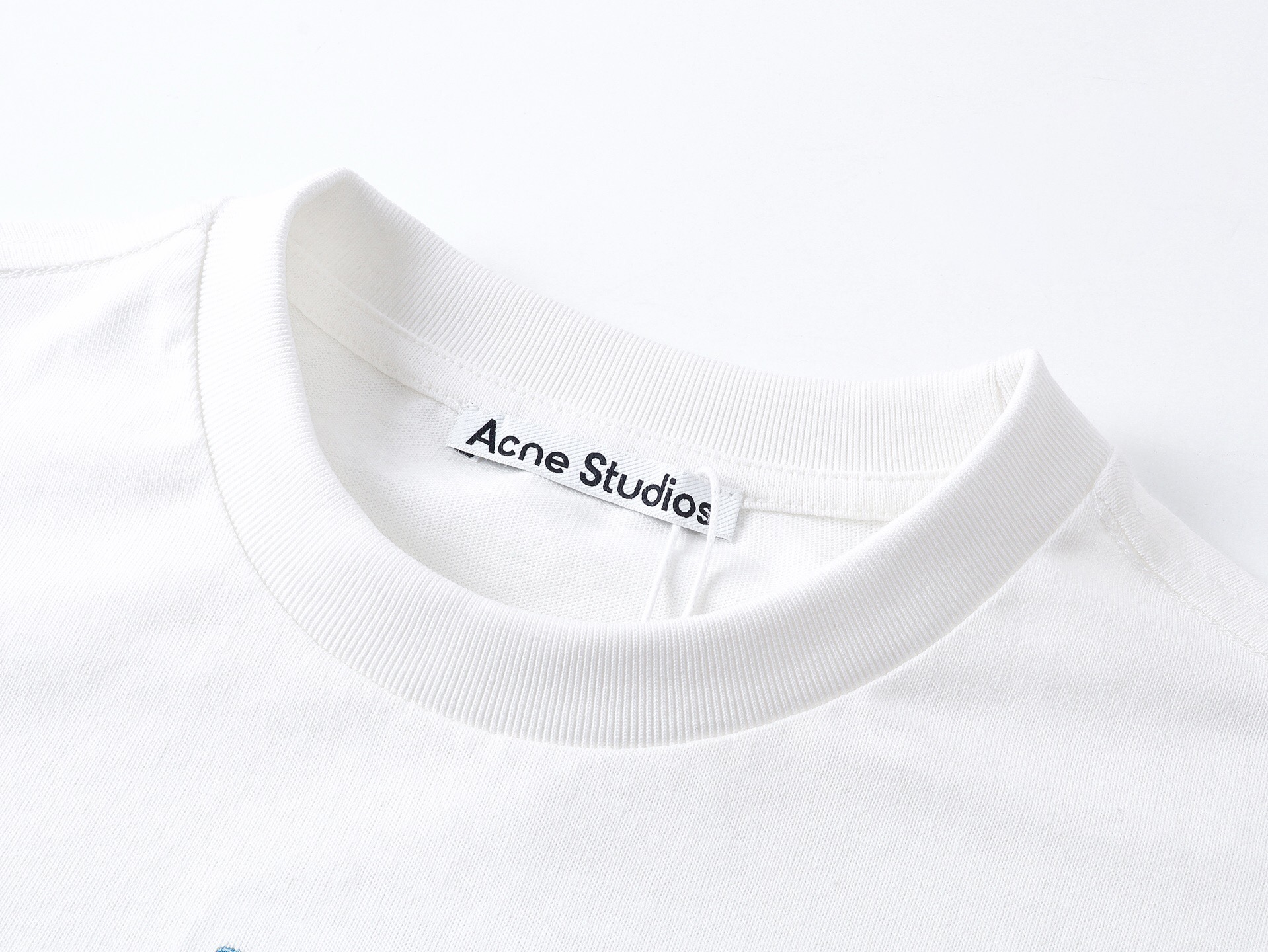 アクネ ストゥディオズ 花体刺繍 フェイクレイヤード ロングスリーブTシャツ ホワイト 詳細画像 3