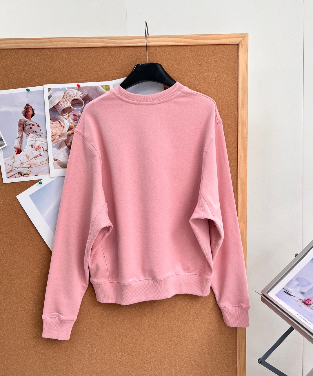 アクネ ストゥディオズ 刺繍入り クルーネック スウェット ピンク ダーク 詳細画像 2