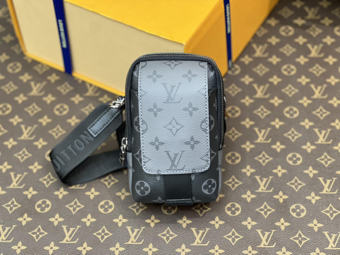 ルイ・ヴィトン FLAP DOUBLE 携帯電話バッグ ブラックシルバー 詳細画像 1