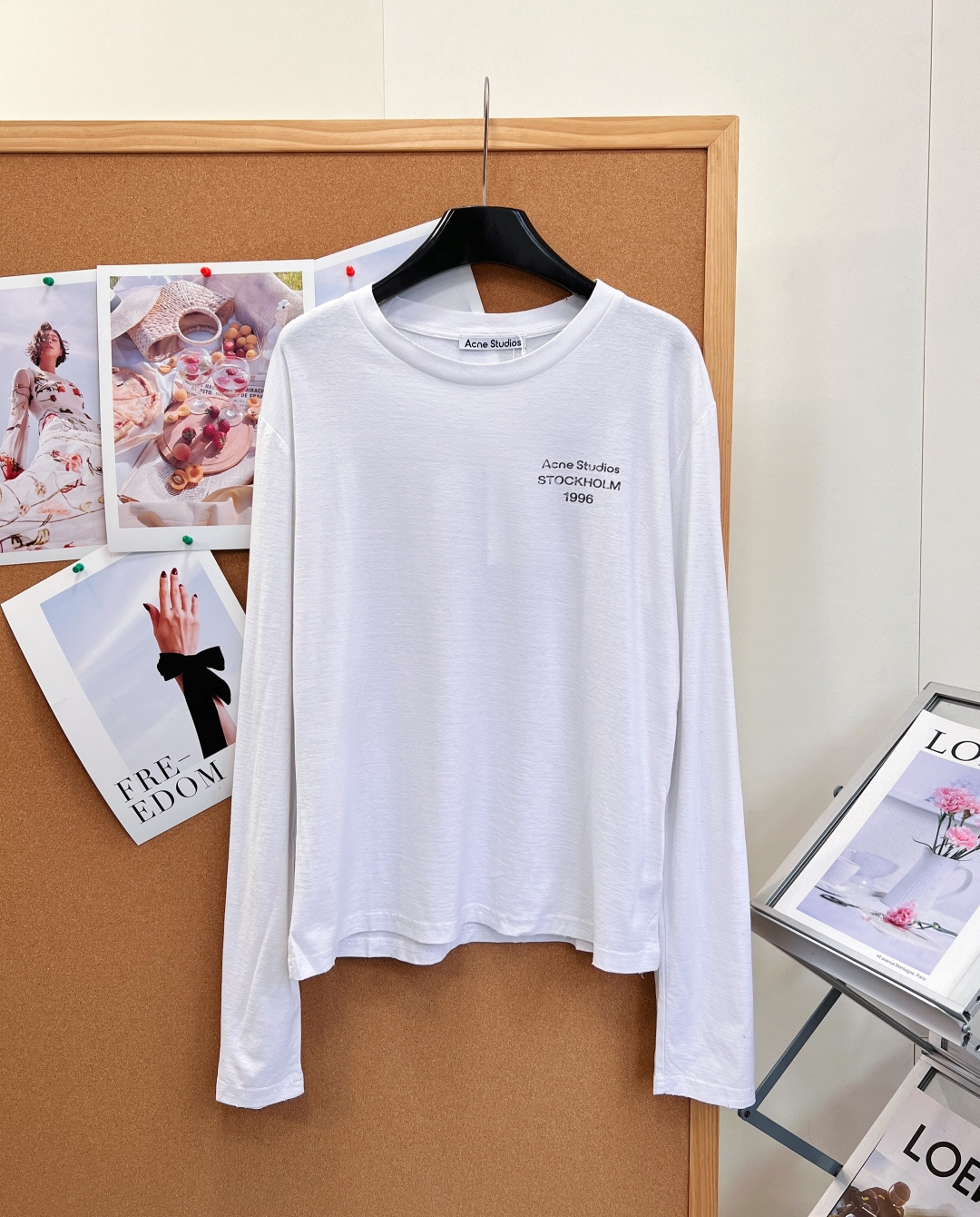 アクネ ストゥディオズ 1996 フロントロゴ 長袖Tシャツ ホワイト A644230 詳細画像 1