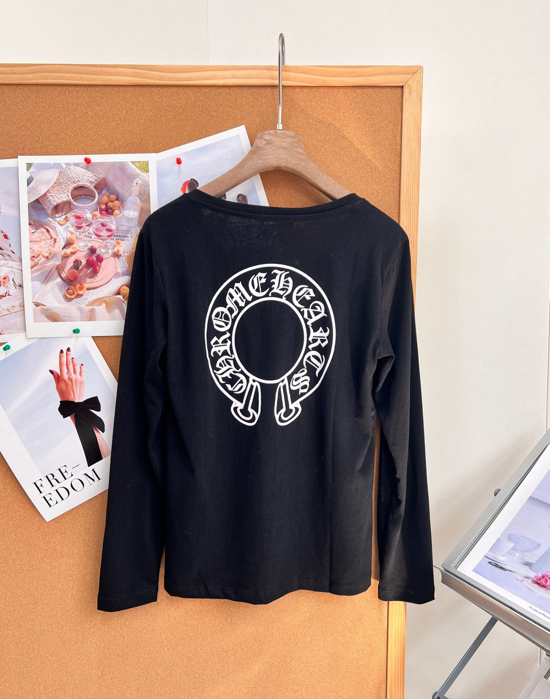 クロムハーツ クロスロゴプリント スリムフィット 長袖インナーTシャツ ブラック H651220 詳細画像 2