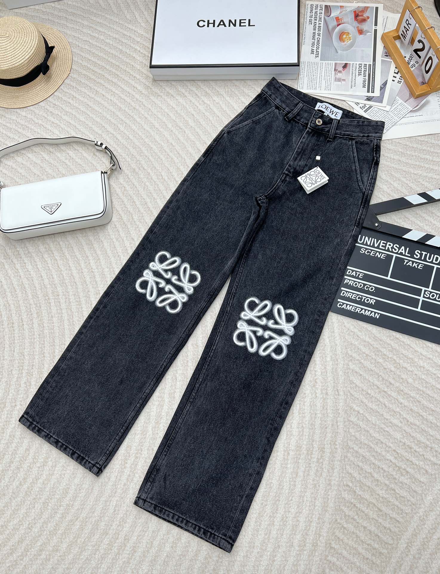 ロエベ ニー刺繍ロゴ ストレート デニムパンツ デニムブルー L861270 詳細画像 1