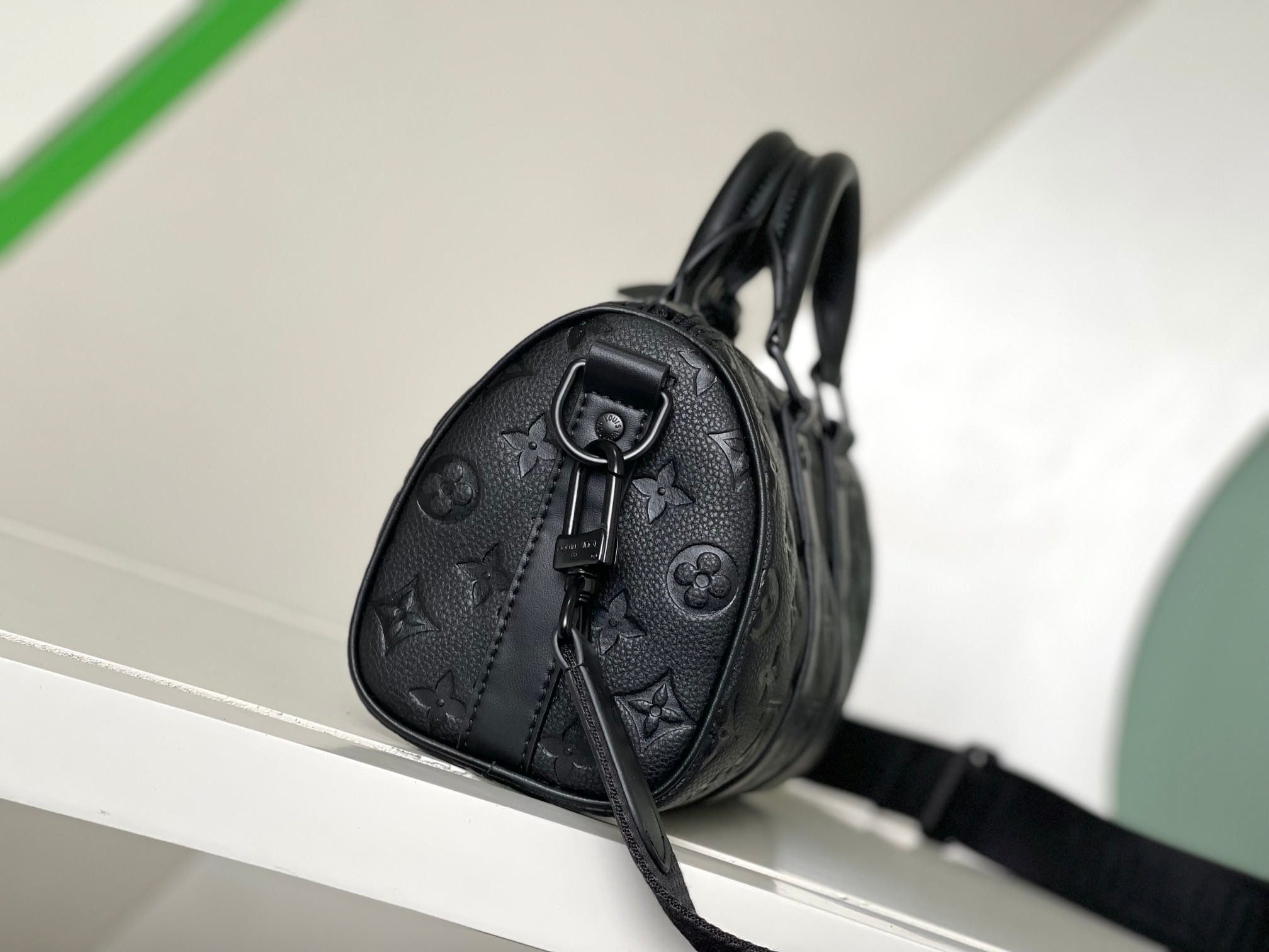 ルイ・ヴィトン Keepall XS ブラック 詳細画像 2