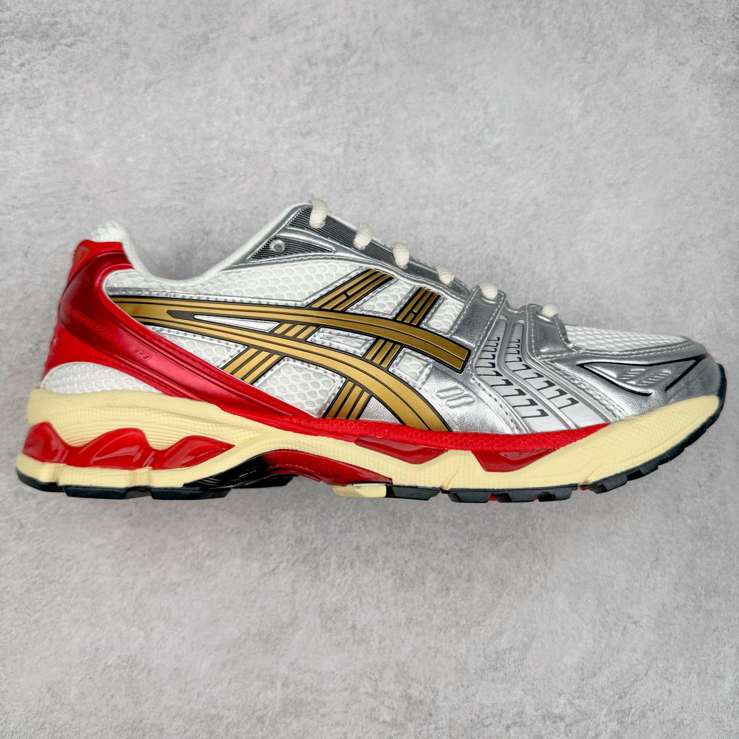 アシックス GEL-KAYANO 14 スニーカー ホワイト シルバー レッド ゴールド BY3936010 詳細画像 1