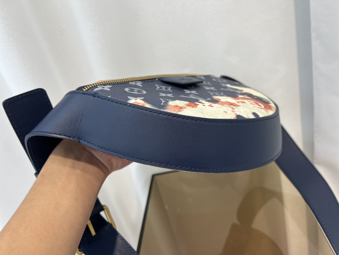ルイ・ヴィトン ムーン クロスボディバッグ ブルーフラワー 詳細画像 3