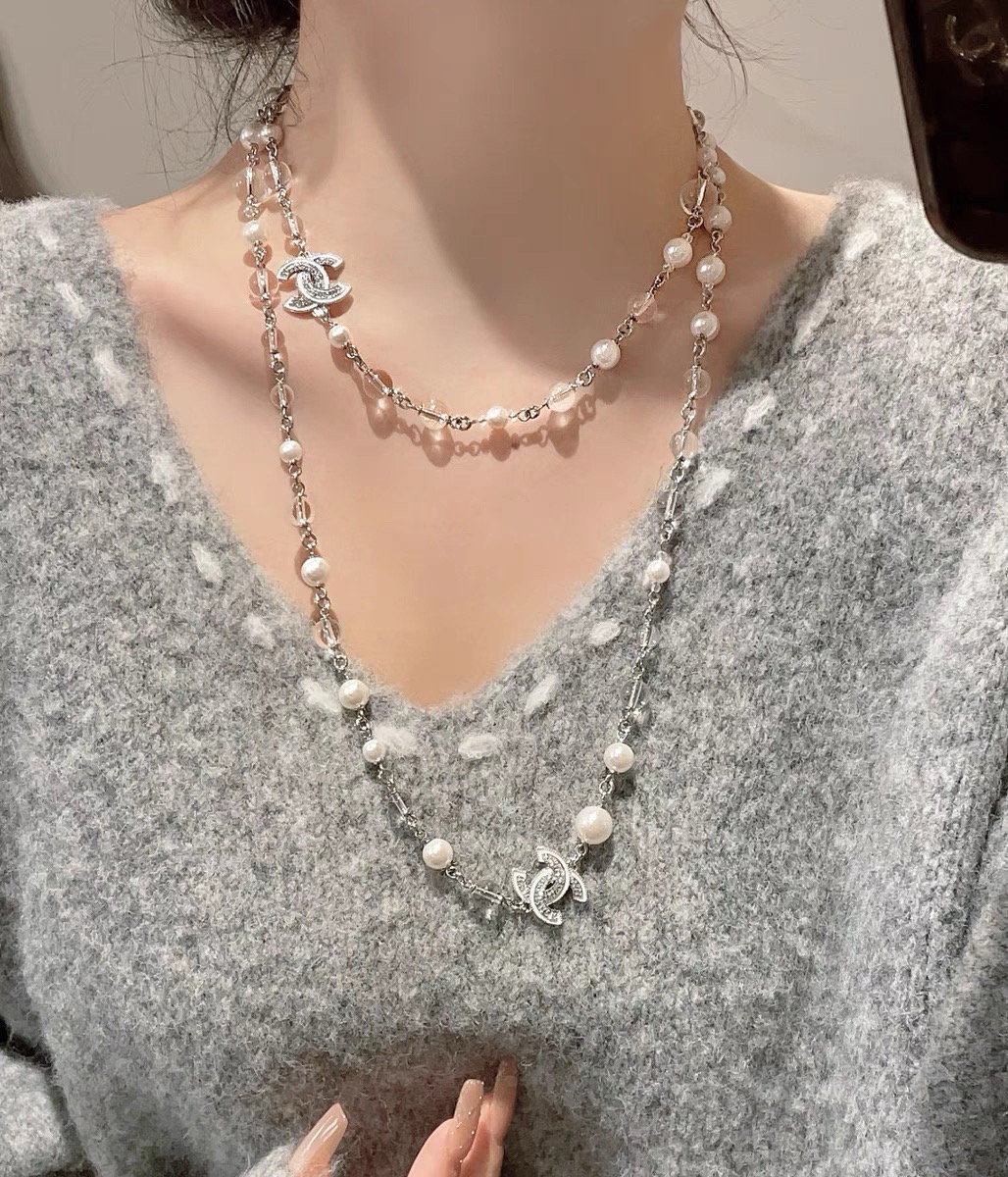 シャネル パール クリスタル ロングネックレス ホワイト 詳細画像 1