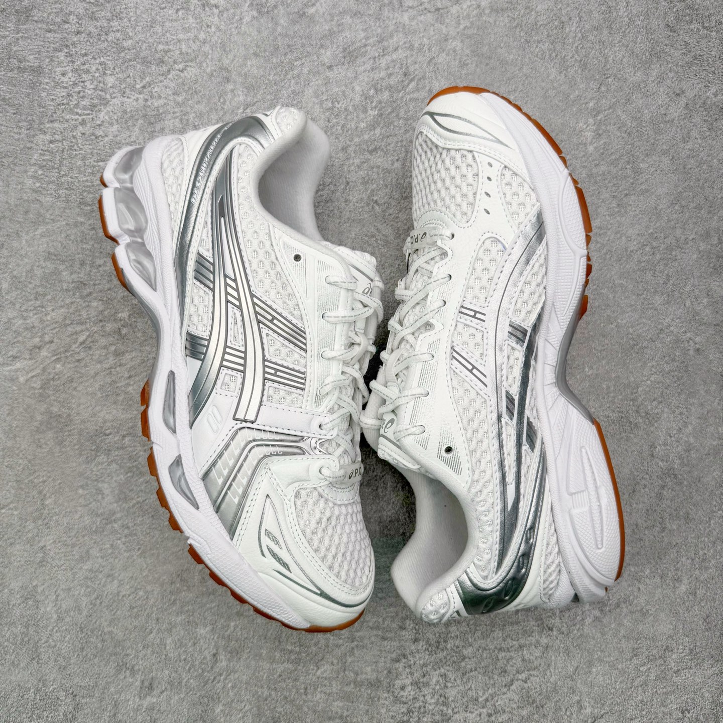 アシックス GEL-KAYANO 14 ホワイト シルバー メッシュ ガムソール ランニングシューズ by3936010 詳細画像 3