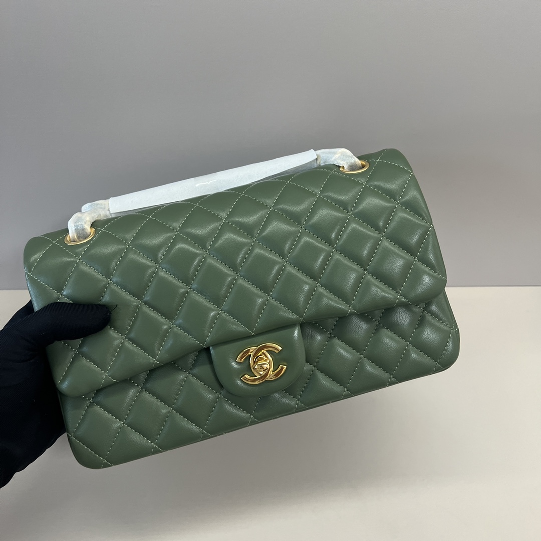 シャネル クラシックフラップ 2.55 チェーンショルダーバッグ 25cm ラムスキン 抹茶グリーン ゴールド金具 詳細画像 3