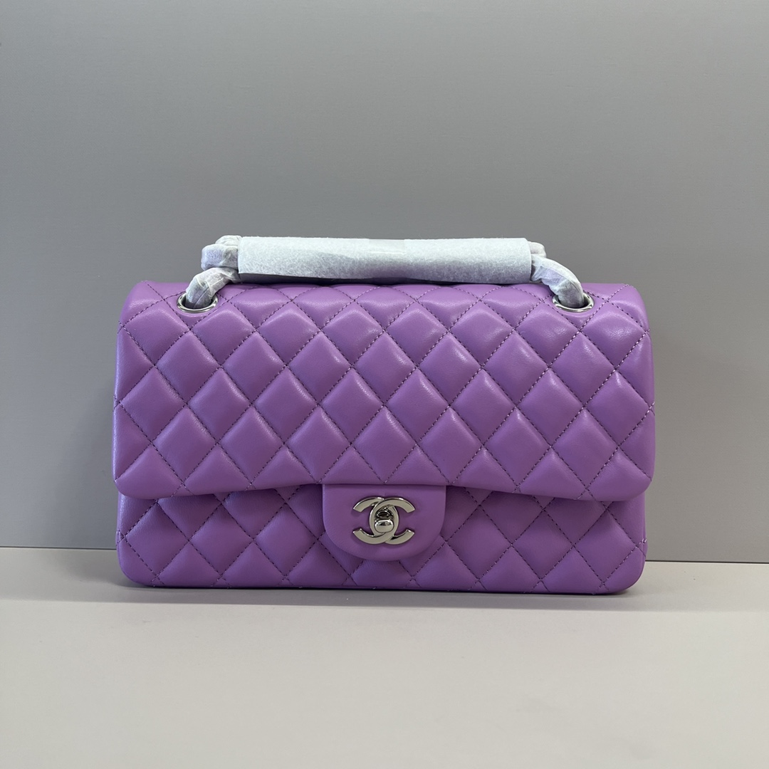 シャネル クラシック フラップ 2.55 ラムスキン チェーンショルダーバッグ 25cm ラベンダーパープル シルバー金具 詳細画像 1