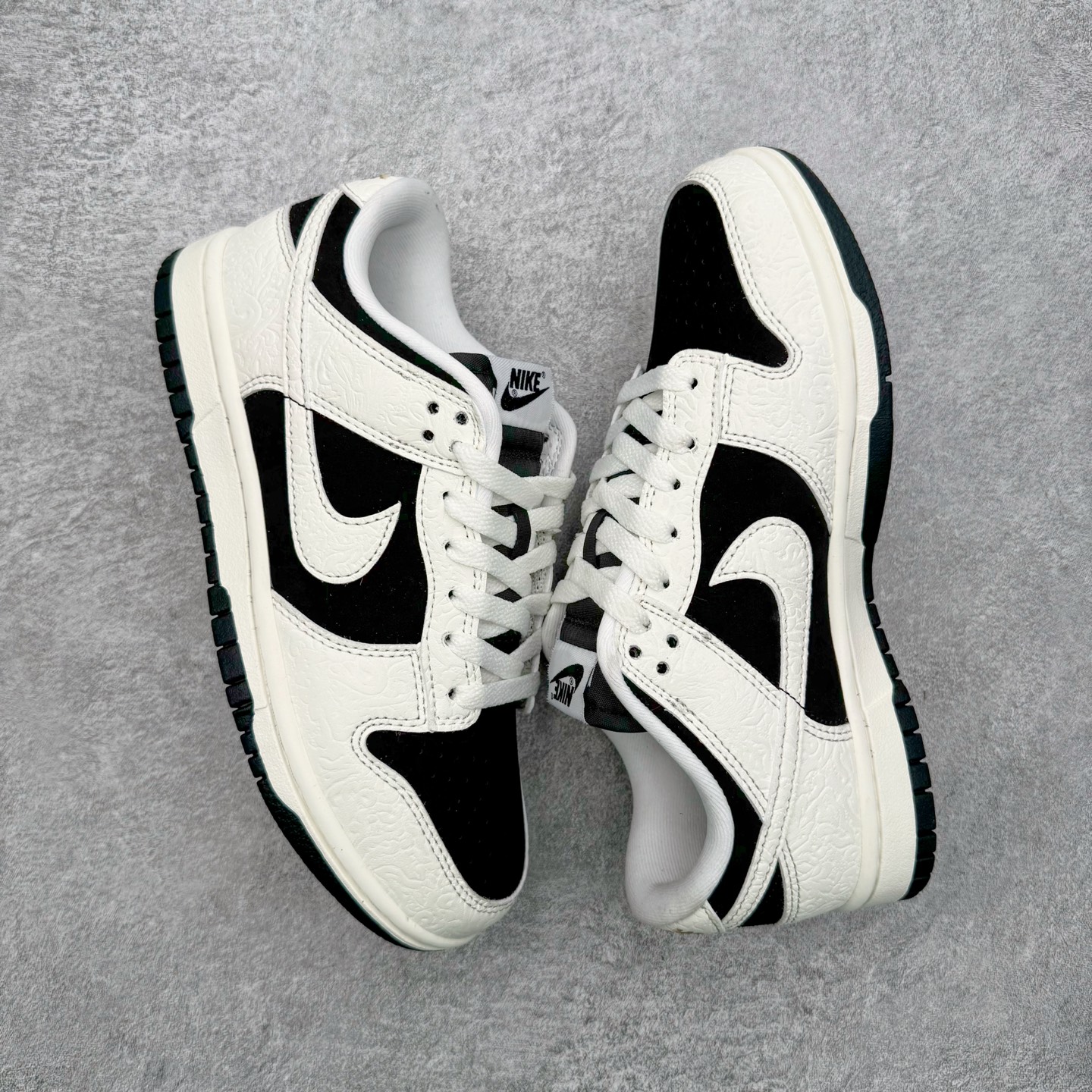 ナイキ Dunk Low ホワイト ブラック IF3944-001 詳細画像 3