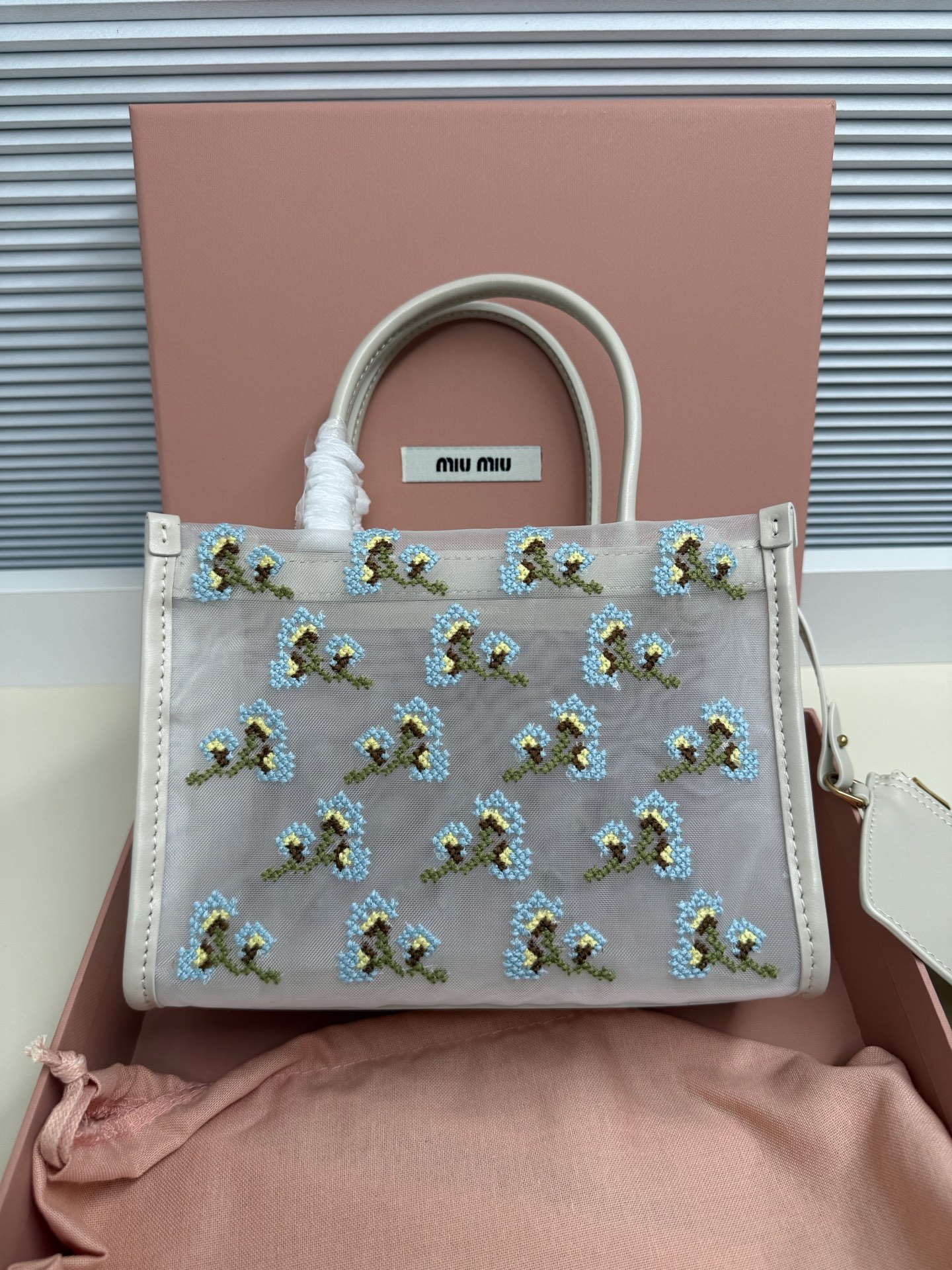 ミュウミュウ メッシュ フローラル刺繍 ミニトートバッグ アイボリー 5BA310 詳細画像 2