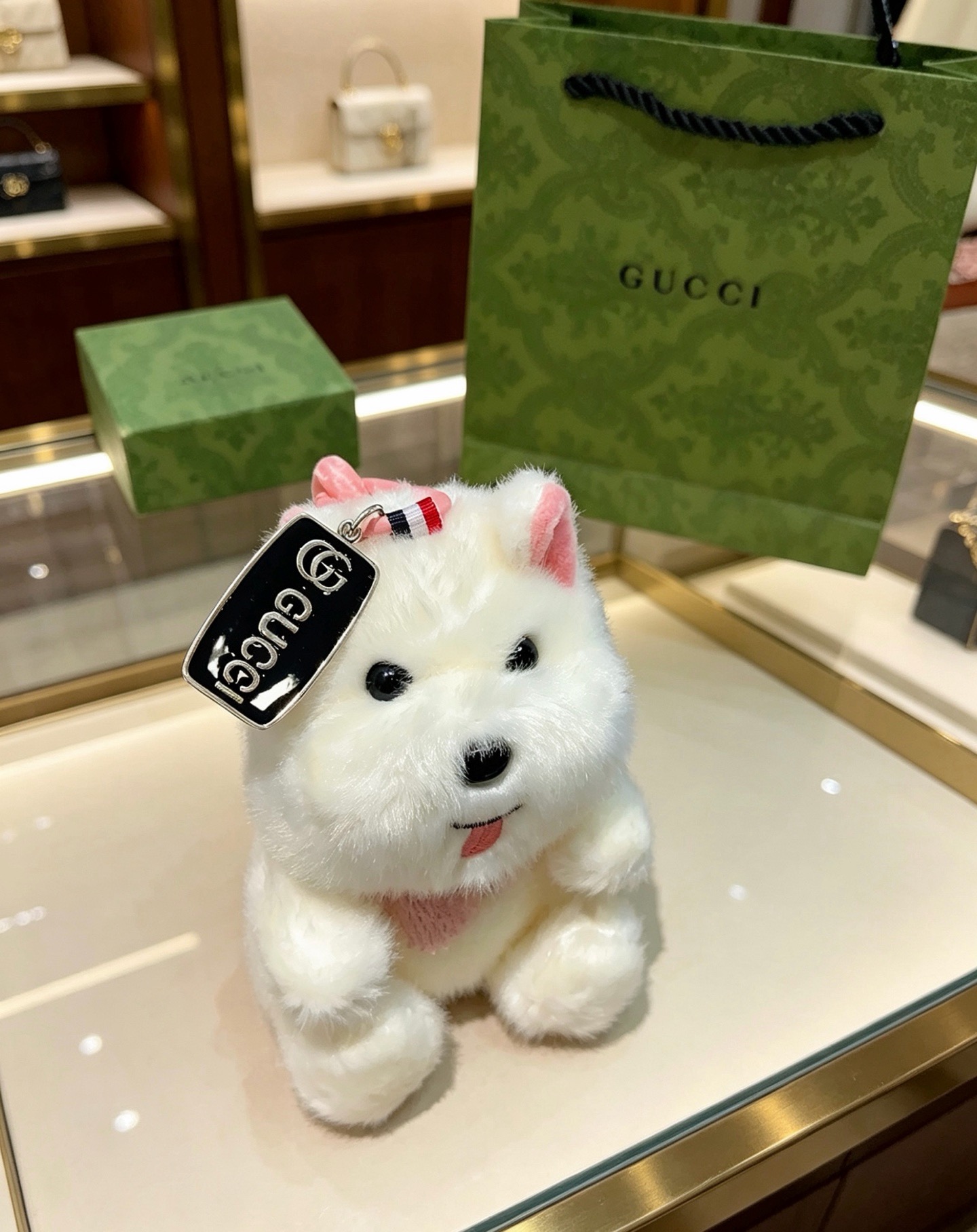 グッチ ぬいぐるみ犬チャーム キーホルダー ホワイト 詳細画像 1