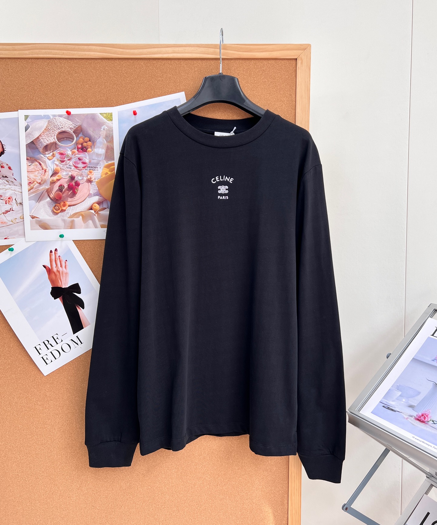 セリーヌ 凱旋門刺繍 長袖Tシャツ ブラック ホワイト E765240 詳細画像 1