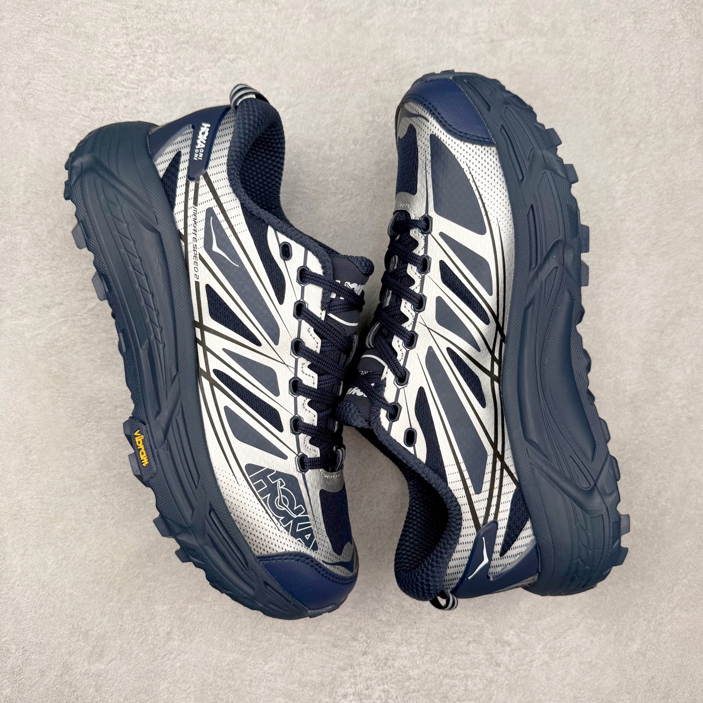 オン HOKA E E ブルー 詳細画像 3