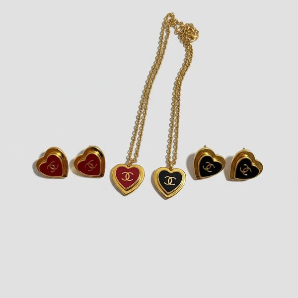 シャネル ハート CC ネックレス&ピアス セット レッド ブラック ゴールド