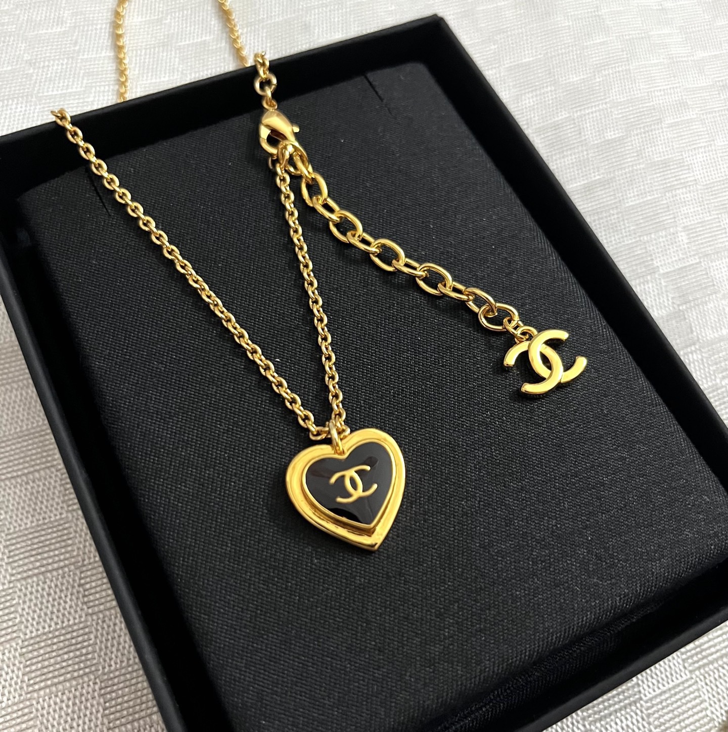 シャネル ハート CC ネックレス&ピアス セット レッド ブラック ゴールド 詳細画像 3