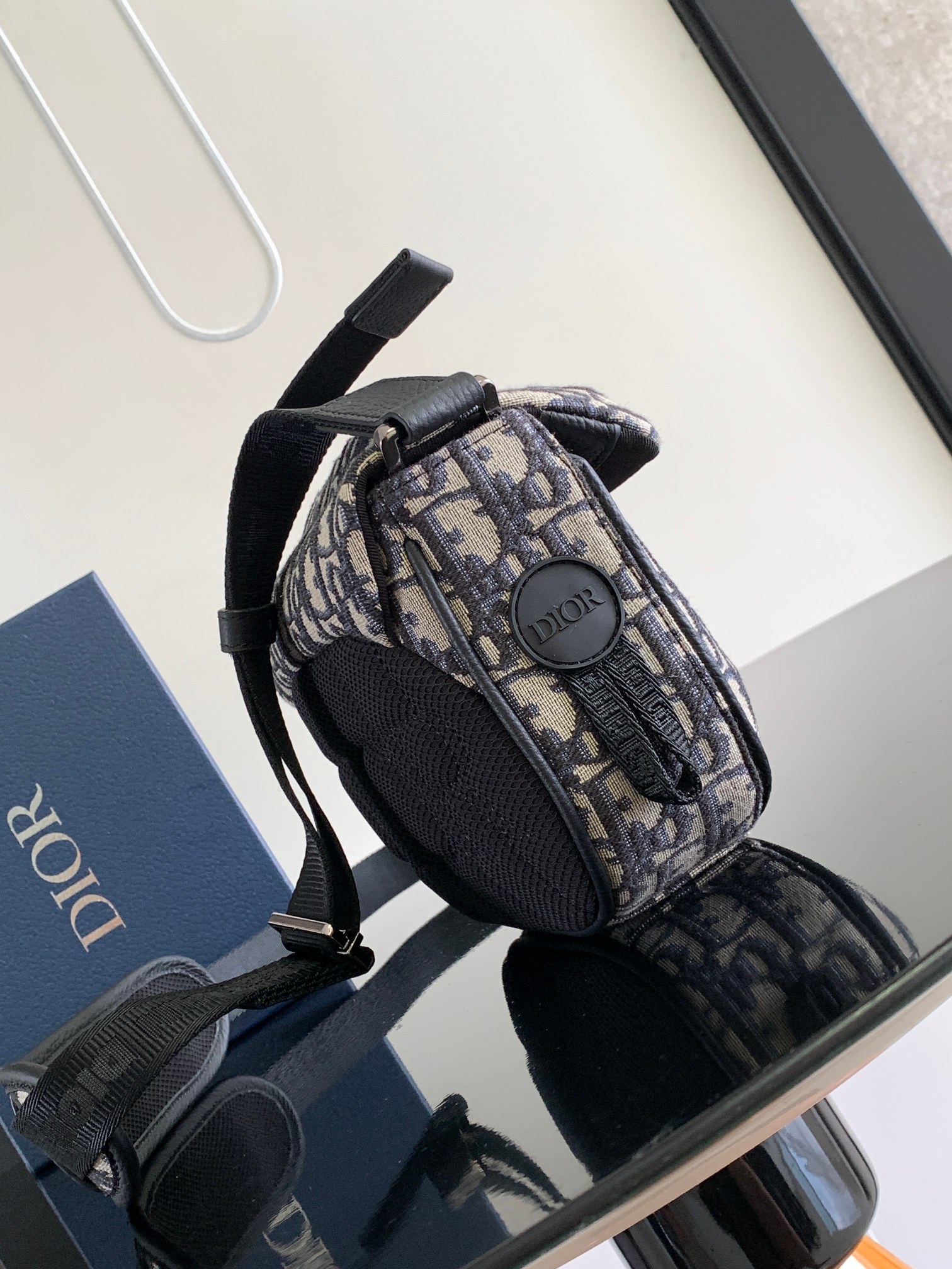 バレンシアガ Explorer キャンバス ショルダーバッグ ブルー 詳細画像 2