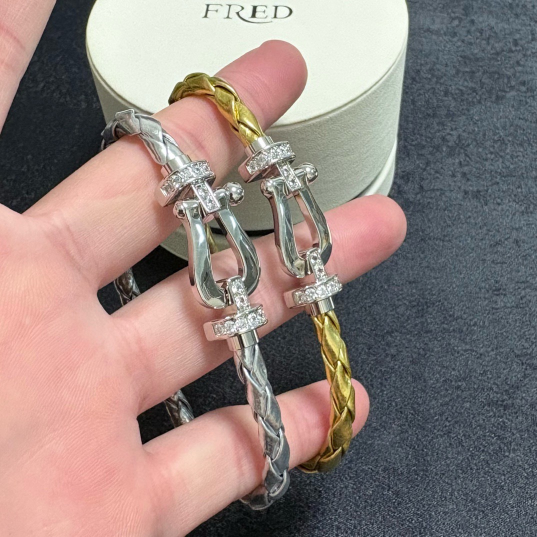 エルメス フレッド レザー馬蹄バックルブレスレット バーガンディ 詳細画像 2