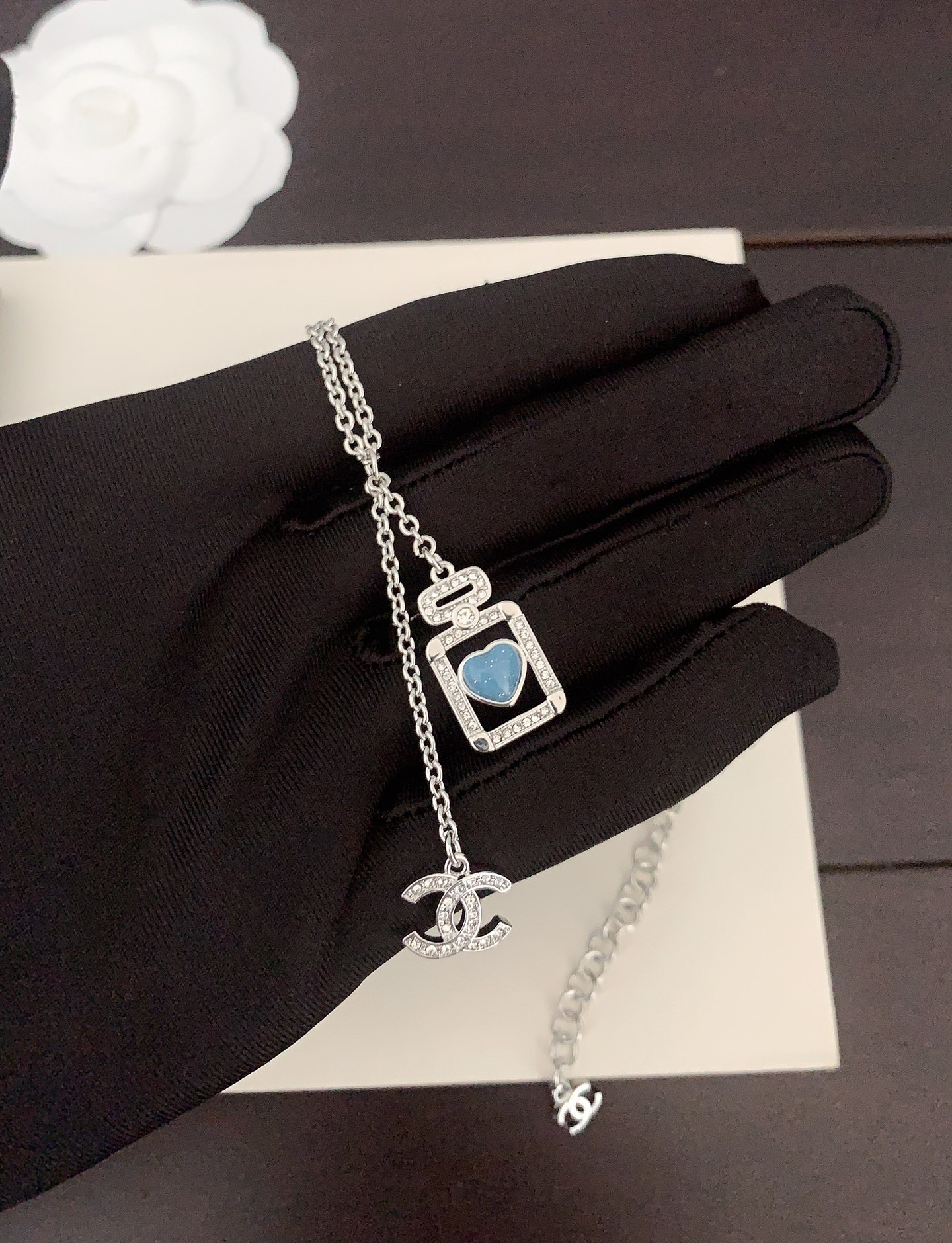 クロムハーツ ハート香水瓶ネックレス ブルー 詳細画像 1