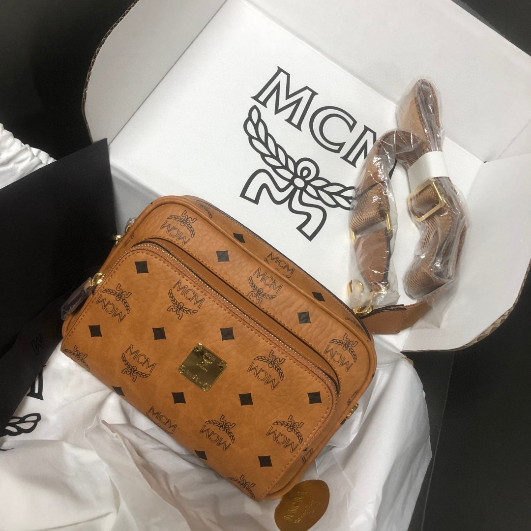 MCM ヴィセトス カメラバッグ コニャック 詳細画像 1
