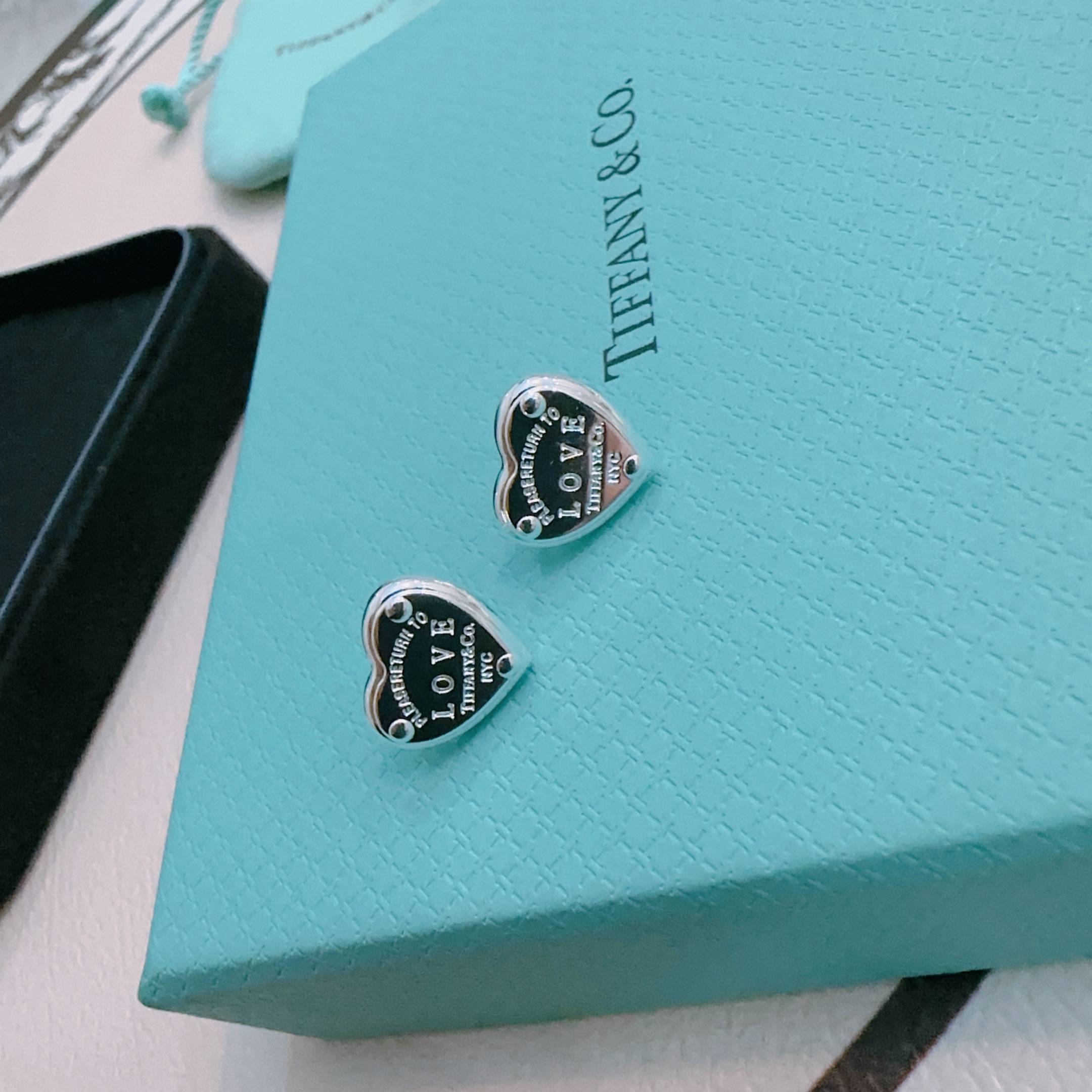 ティファニー Return to Tiffany ハート ピアス シルバー 詳細画像 3