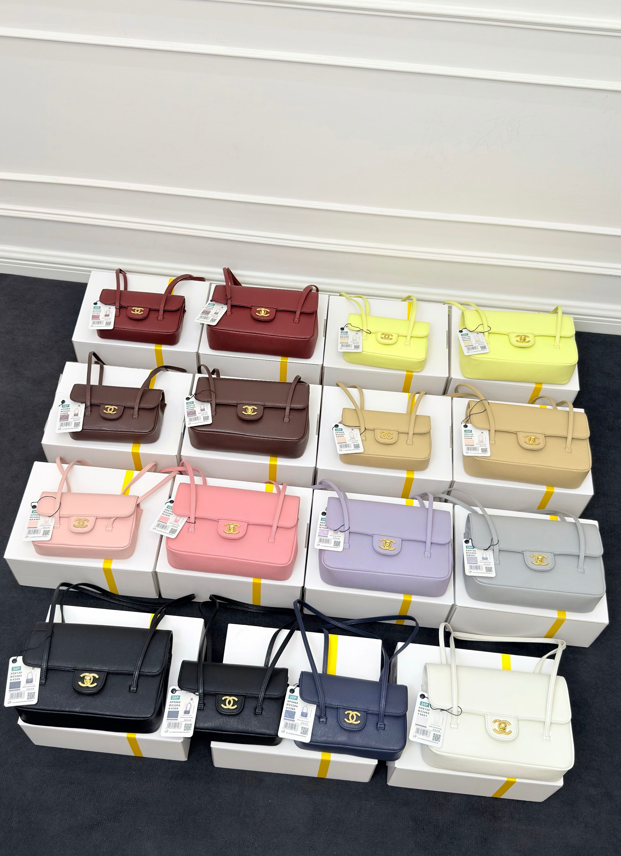 シャネル 26P キャビアレザー スモール フラップ ショルダーバッグ ベージュ 詳細画像 1