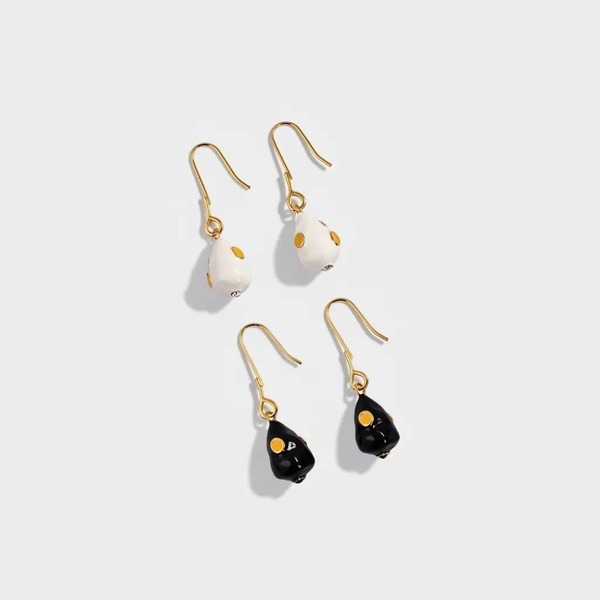 ボッテガ・ヴェネタ ドロップ ピアス ホワイト ブラック