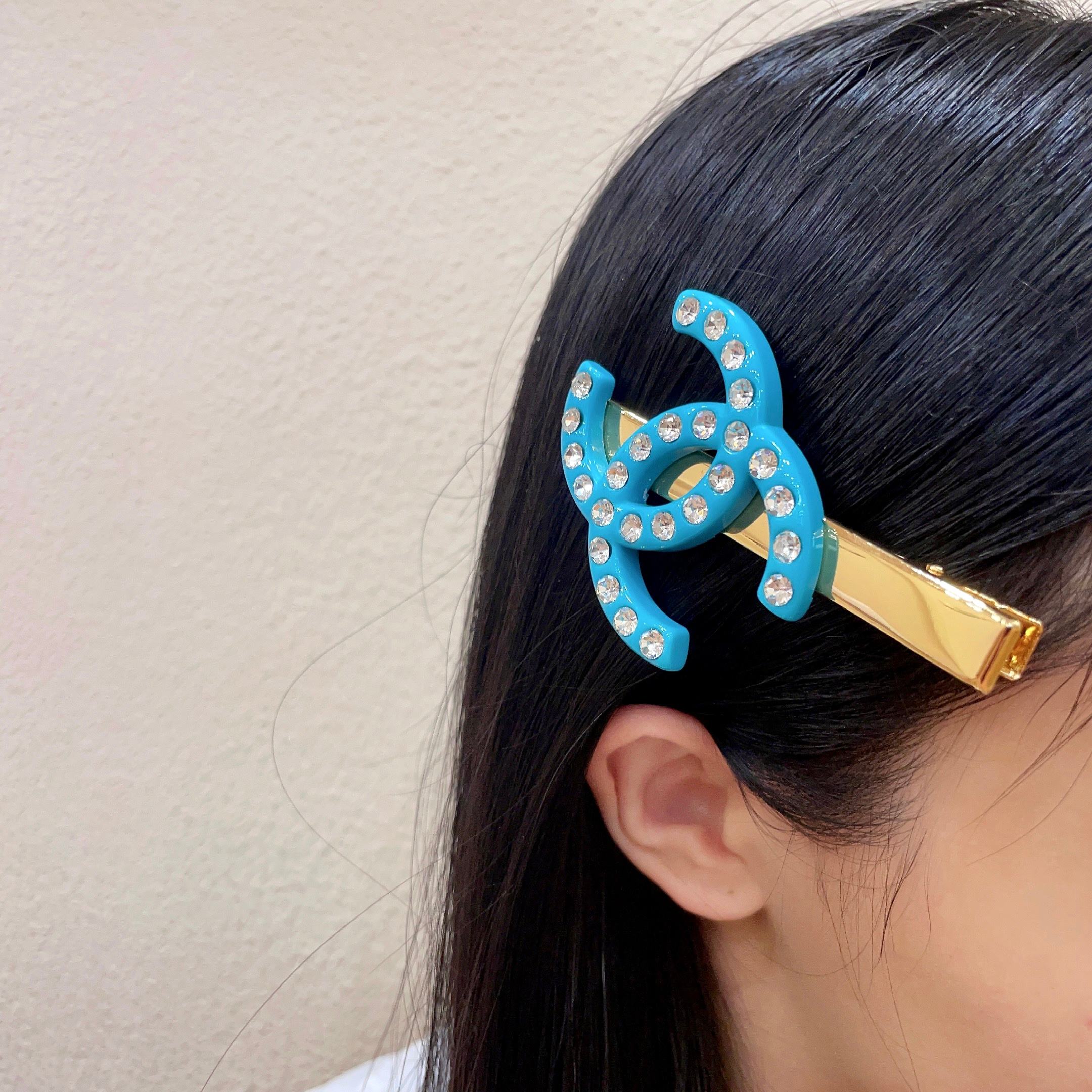 シャネル ロゴ ヘアクリップ ブルー 詳細画像 2
