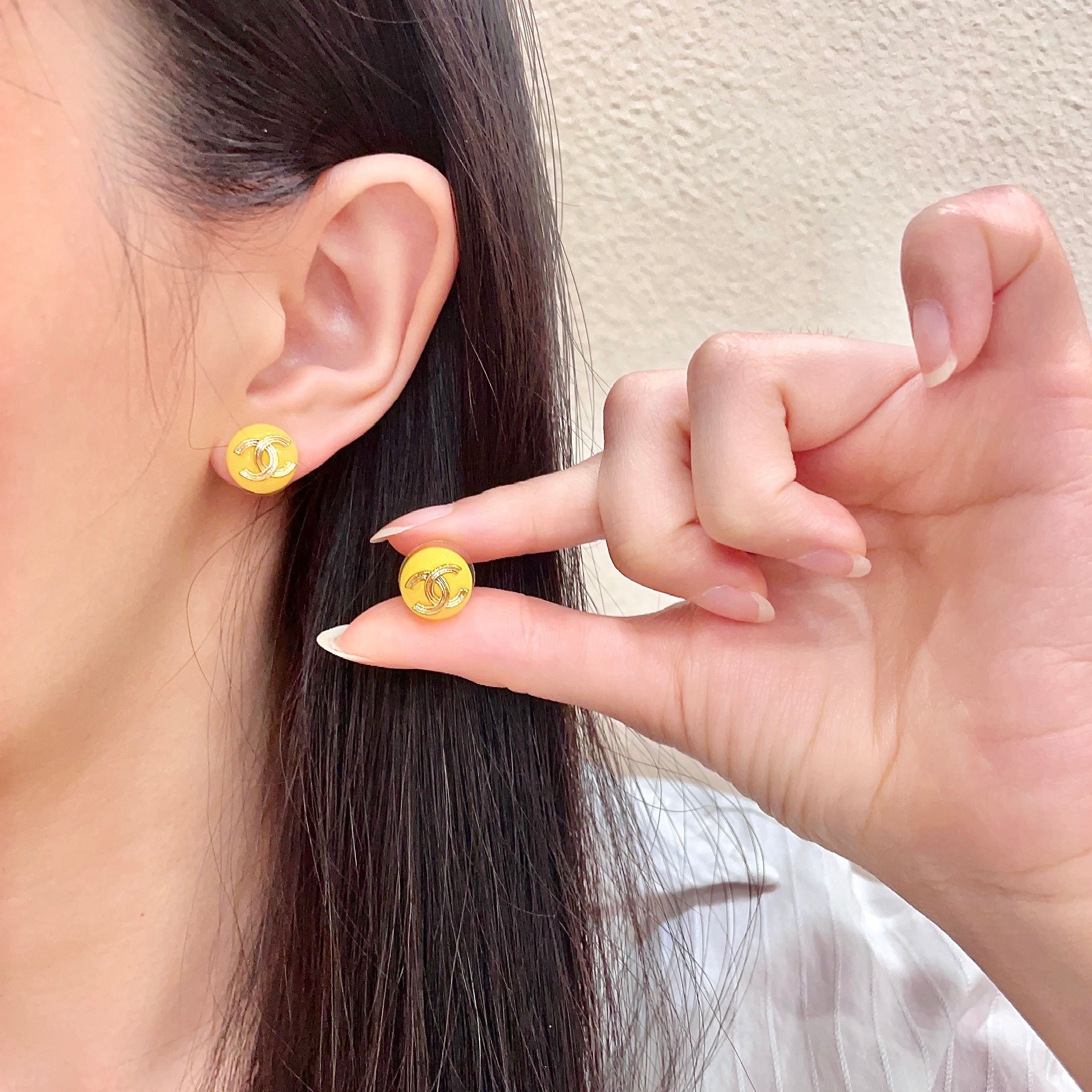 シャネル ヴィンテージ ダブルC スタッドピアス イエロー 詳細画像 1