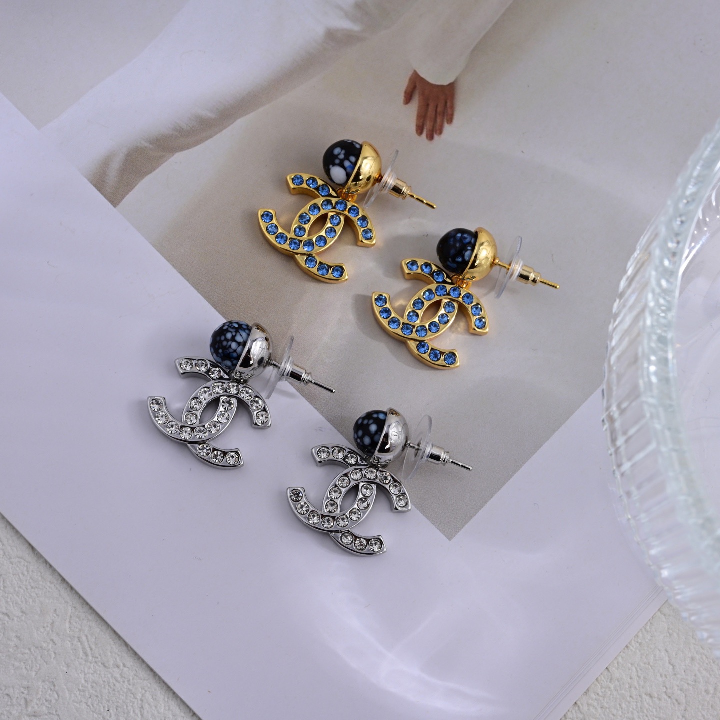 シャネル CCロゴ ピアス ゴールド シルバー 詳細画像 1