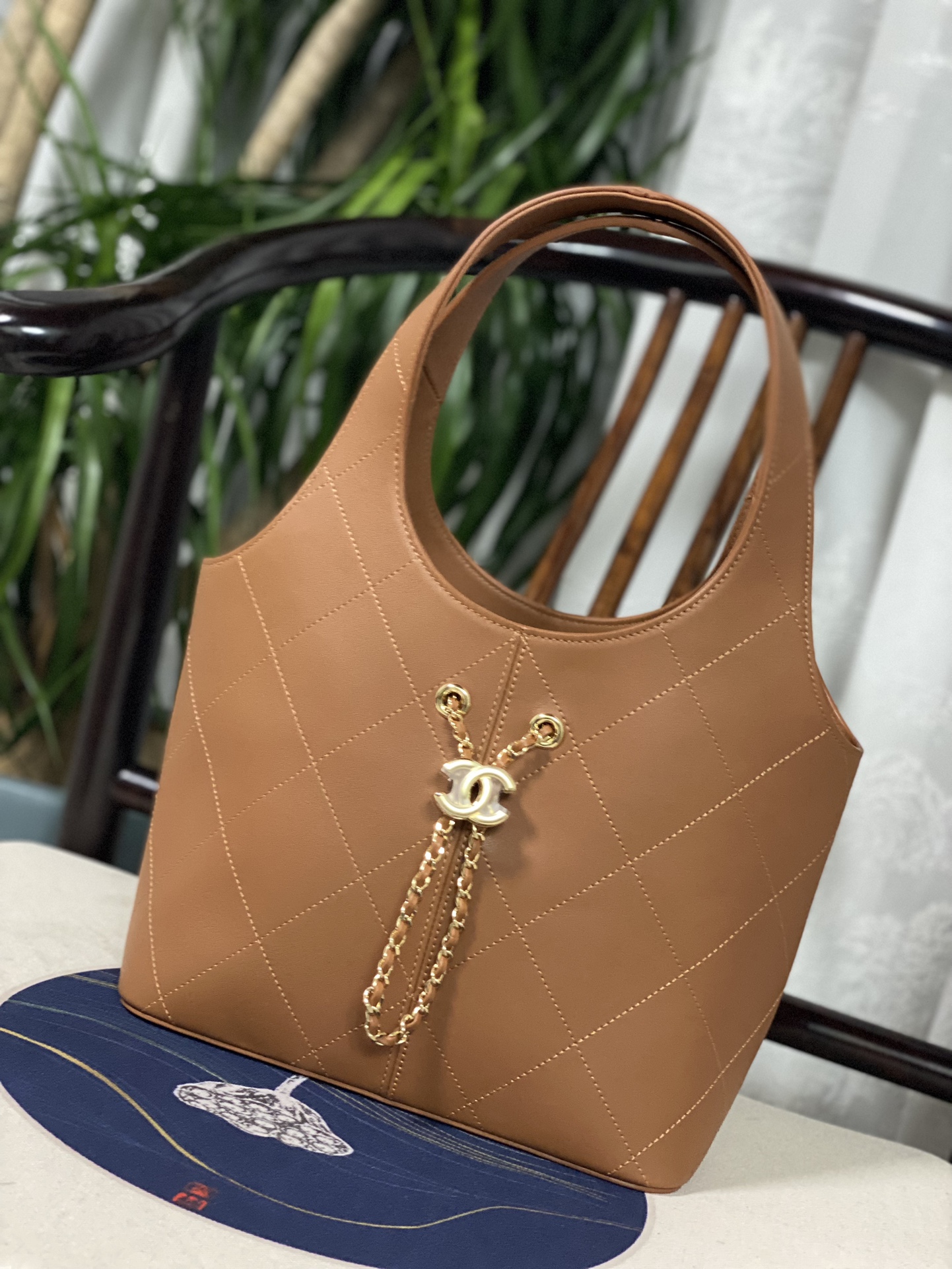 シャネル Hobo ショルダーバッグ ブラウン AS6108 詳細画像 1