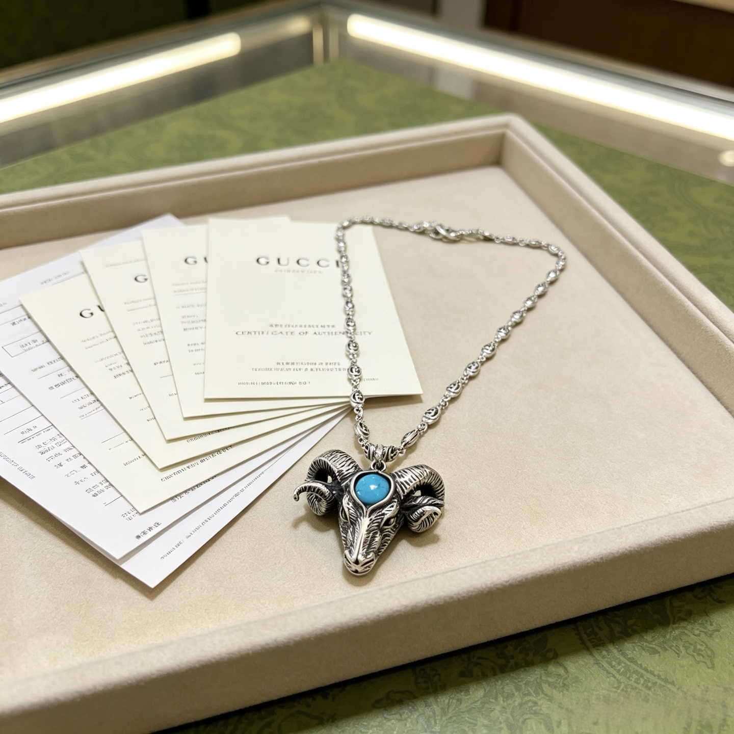 グッチ アンガーフォレスト ラムヘッド ブルーストーン チェーンネックレス アンティークシルバー 詳細画像 2