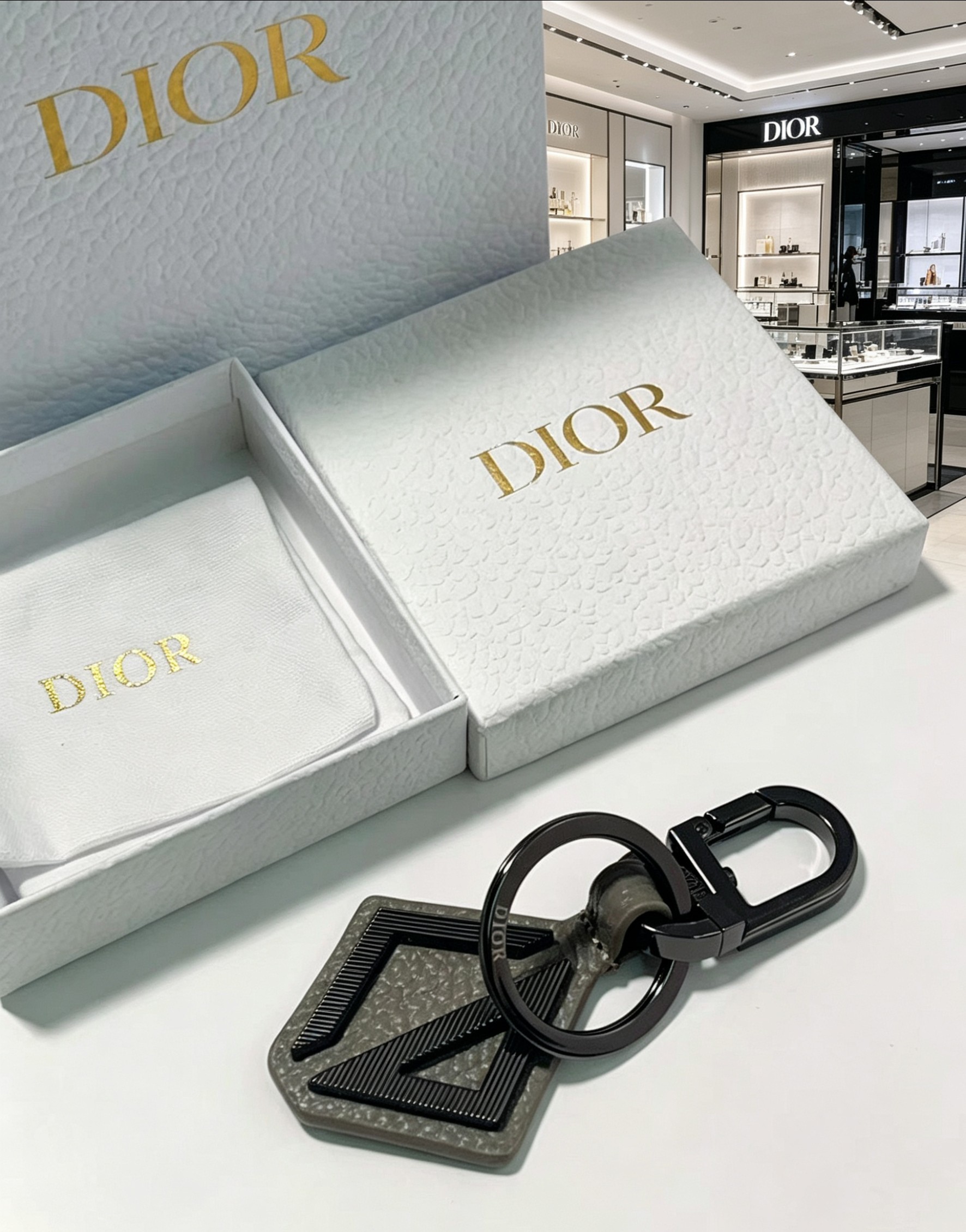 ディオール CD Diamond グレインカーフ ロブスタークラスプ キーリング メタルロゴリング オリーブ 詳細画像 3