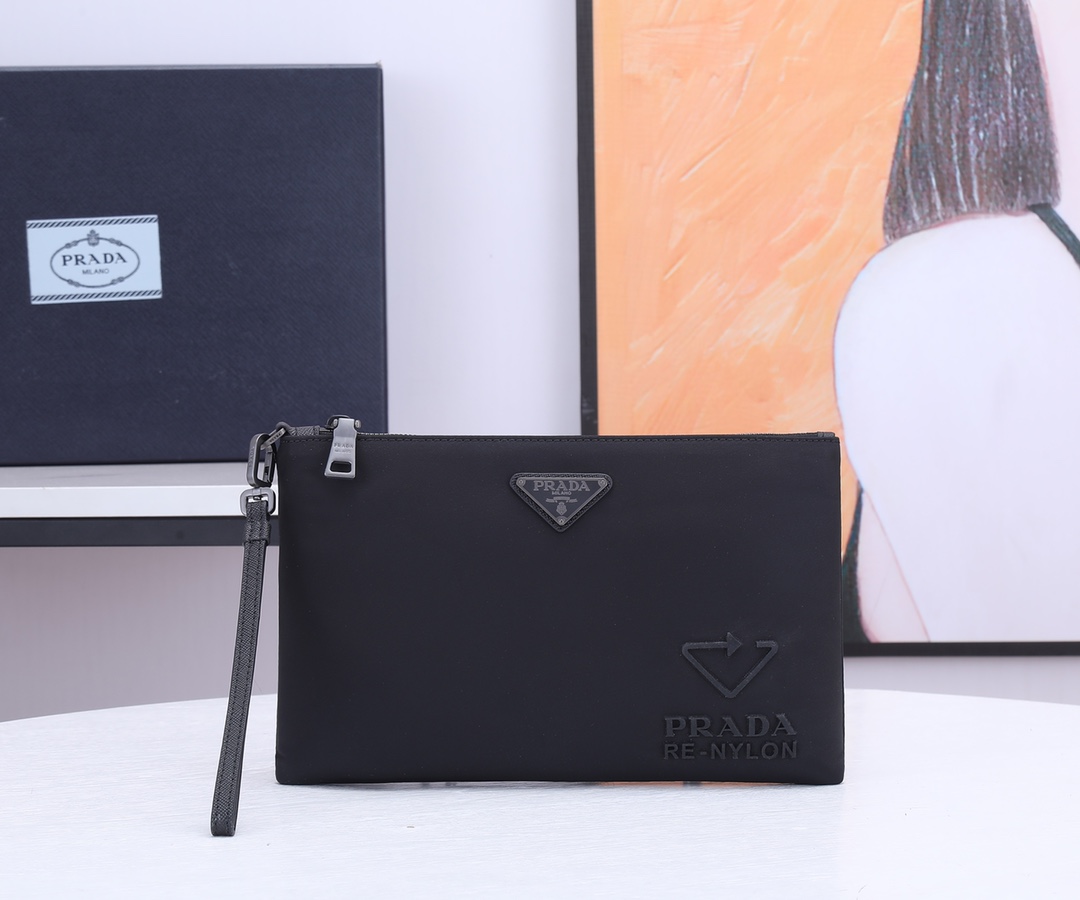 プラダ Re-Nylon サフィアーノレザー クラッチバッグ ブラック 詳細画像 1