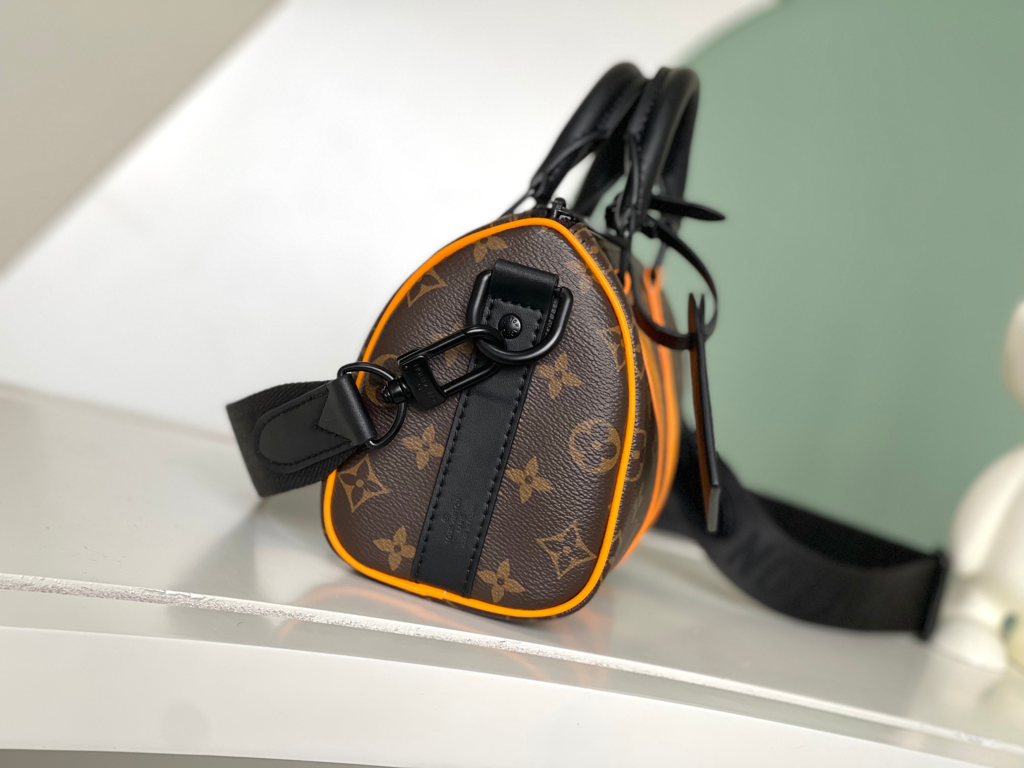 ルイ・ヴィトン Keepall 25 ハンドバッグ ブラウン オレンジ 詳細画像 2