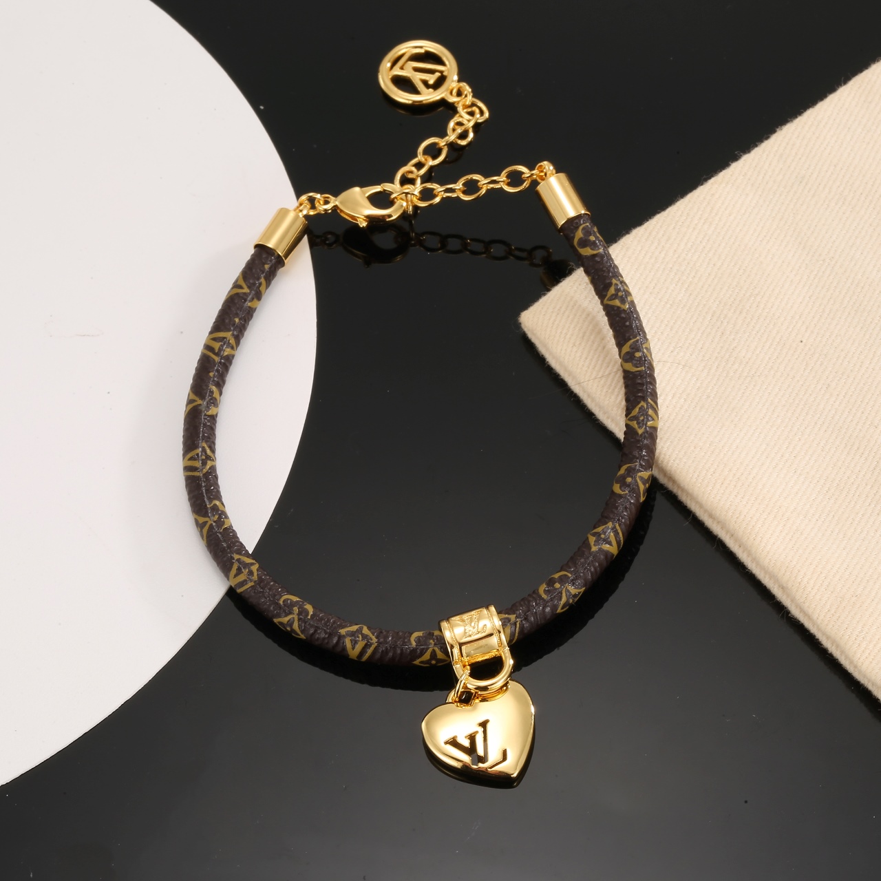 ルイ・ヴィトン LV Circle リバーシブル ブレスレット 詳細画像 1