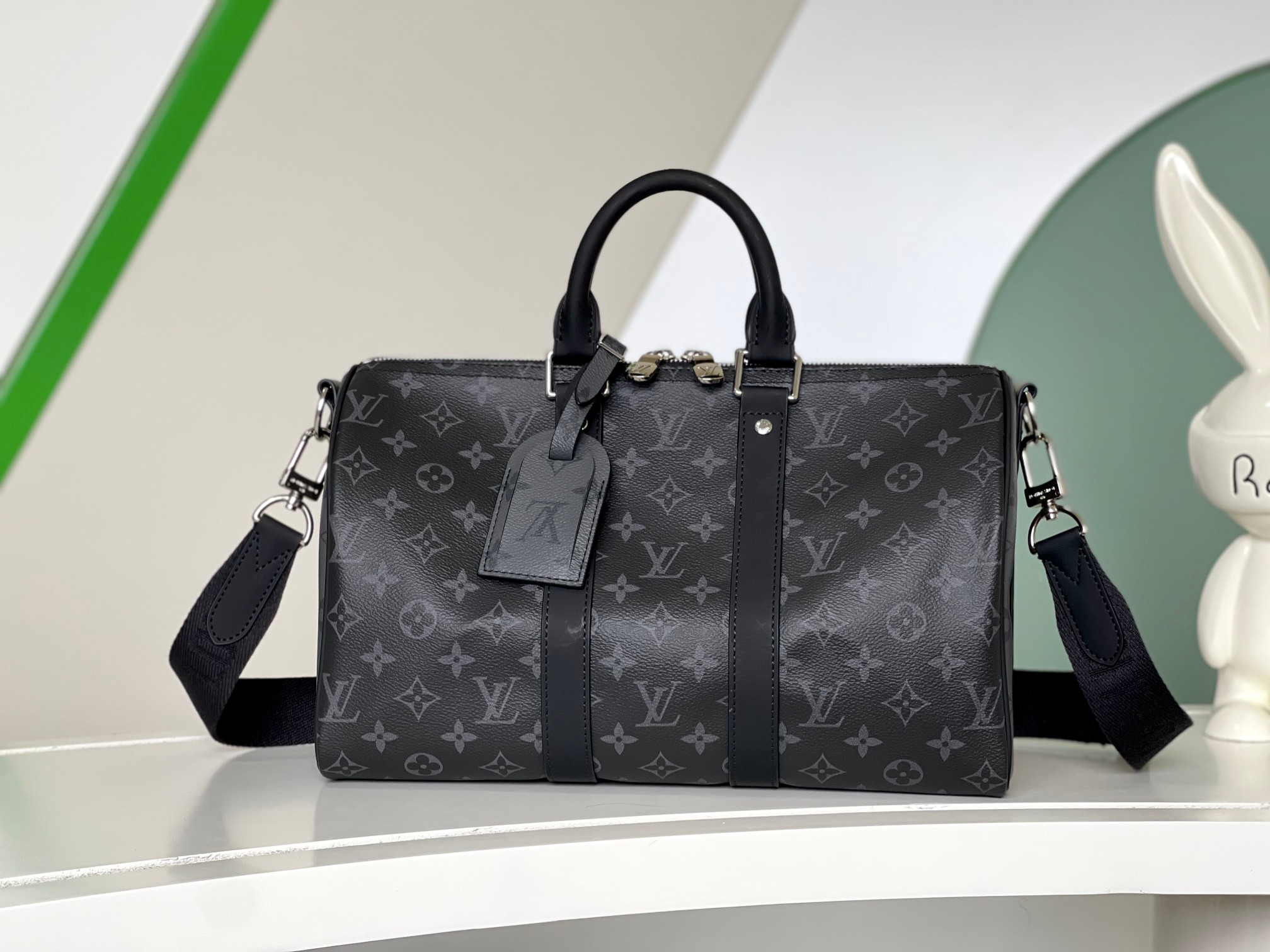 ルイ・ヴィトン Keepall Bandoulière 35 モノグラム・エクリプス 詳細画像 1