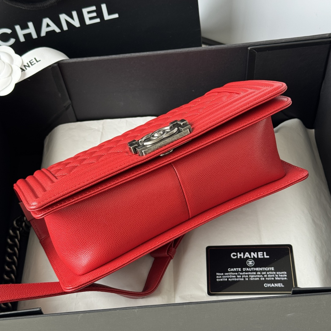 シャネル ボーイシャネル チェーンショルダーバッグ レッド キャビア グレインドカーフスキン シルバー金具 詳細画像 3