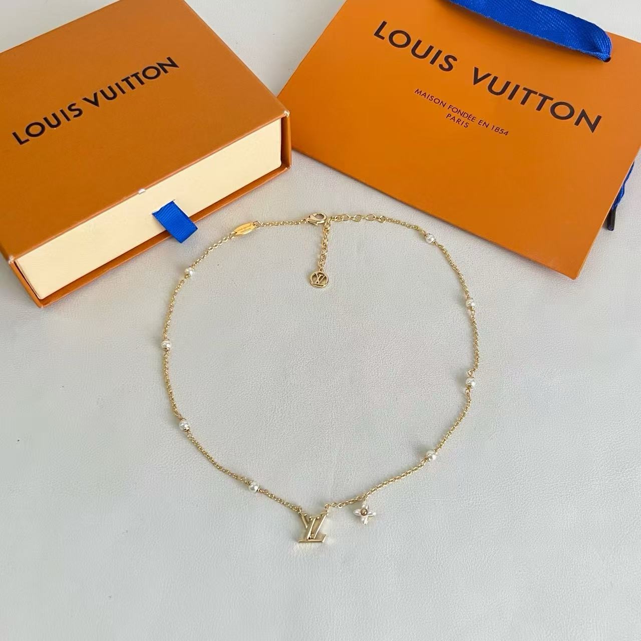 ルイ・ヴィトン アイコニック LV クローバー モノグラムフラワー ブレスレット ネックレス ピアス セット ゴールド 詳細画像 1