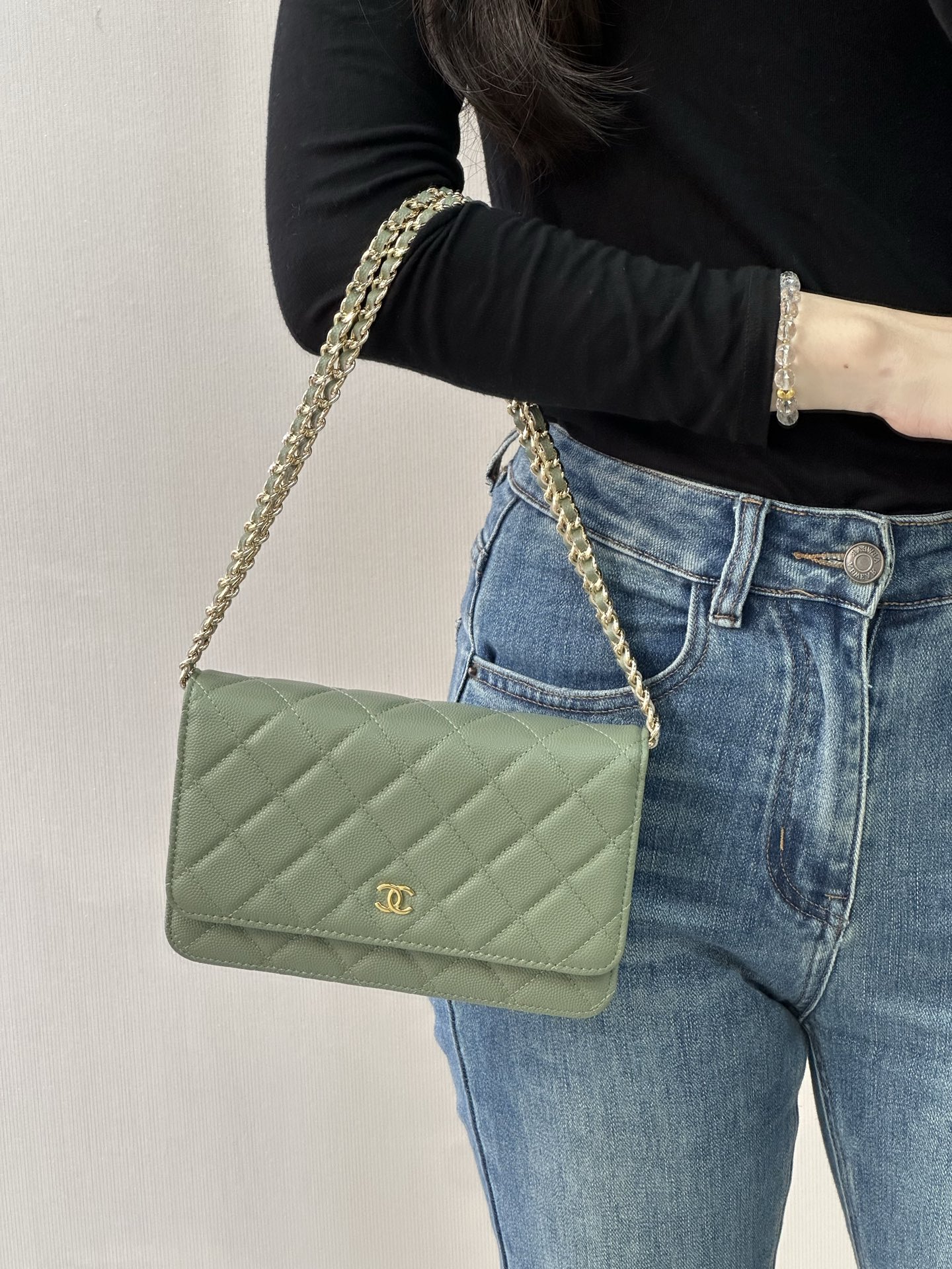 シャネル クラシックフラップ WOC ウォレットオンチェーン キャビアスキン カーフスキン チェーンショルダーバッグ 19cm グリーン ゴールド金具 0250 詳細画像 3
