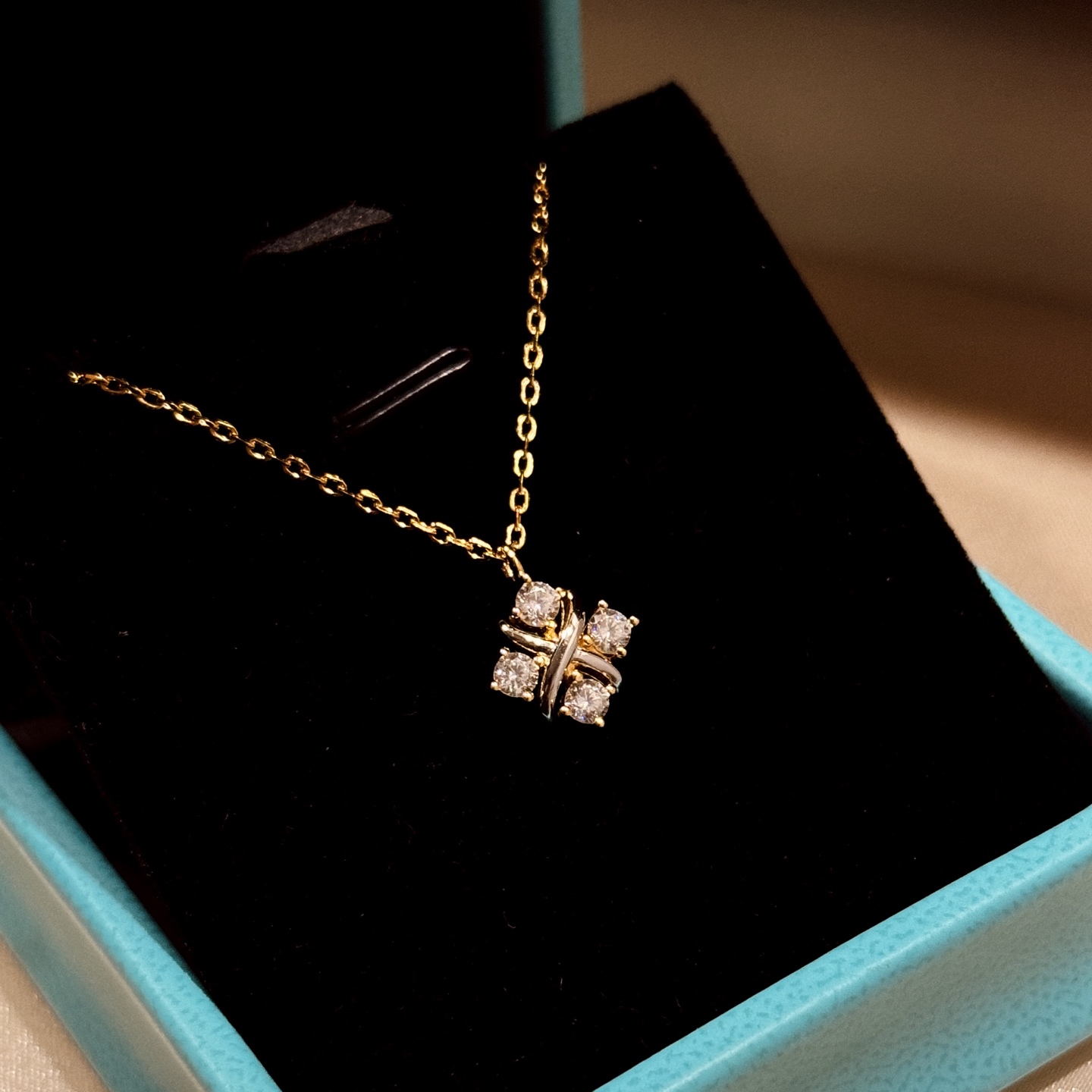 Sberger クロス フォーダイヤ ツートーン ネックレス S925 スターリングシルバー 14K ゴールドメッキ A0872 詳細画像 1
