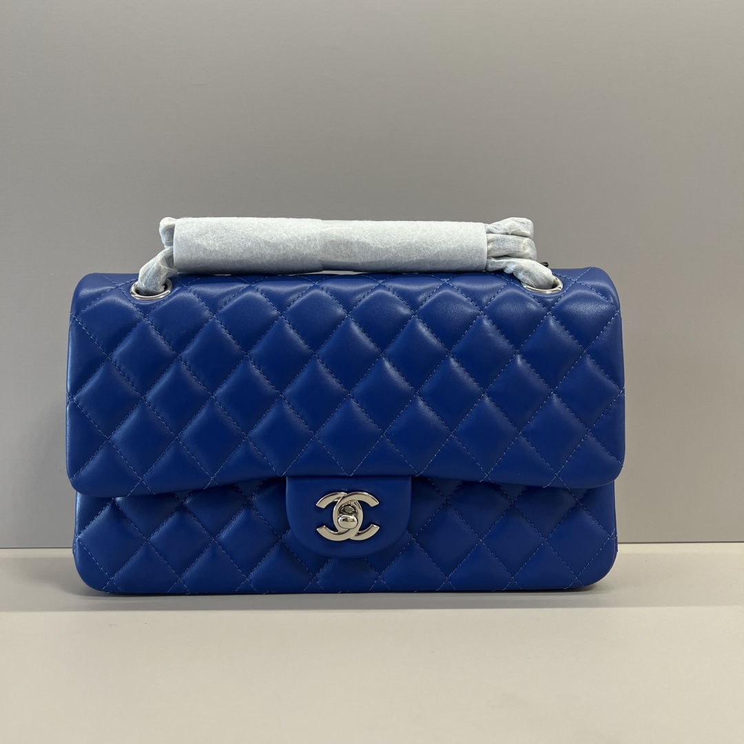 シャネル クラシックフラップ CF 25cm ラムスキン チェーンショルダー クロスボディバッグ ネイビー シルバー金具 詳細画像 1