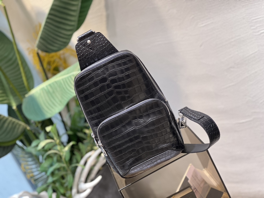 ルイ・ヴィトン アヴェニュー スリングバッグ クロコダイル型押しカウハイド ブラック 詳細画像 2