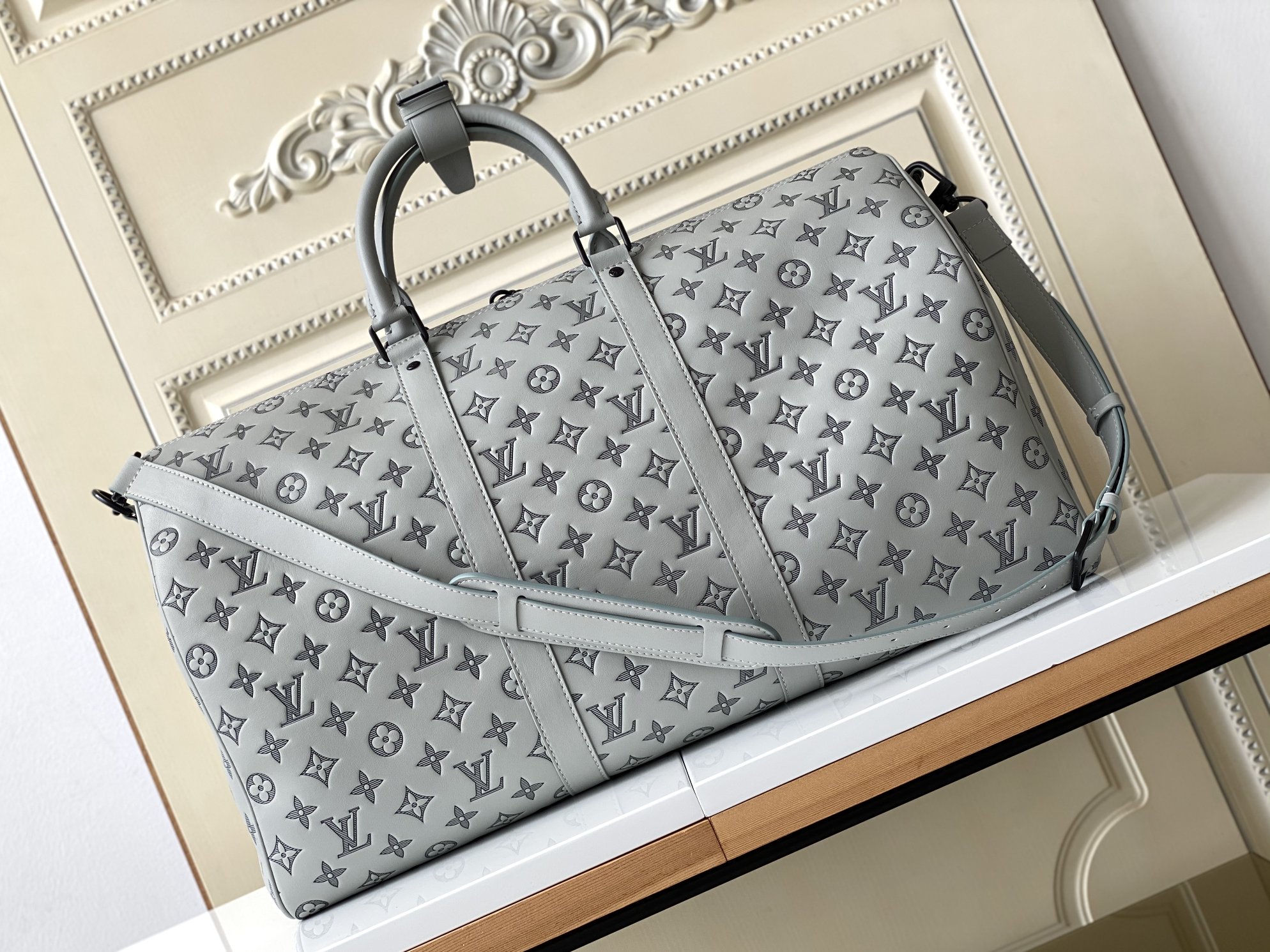 ルイ・ヴィトン Keepall バンドリエール 50 モノグラム・シャドウ グレー 詳細画像 1