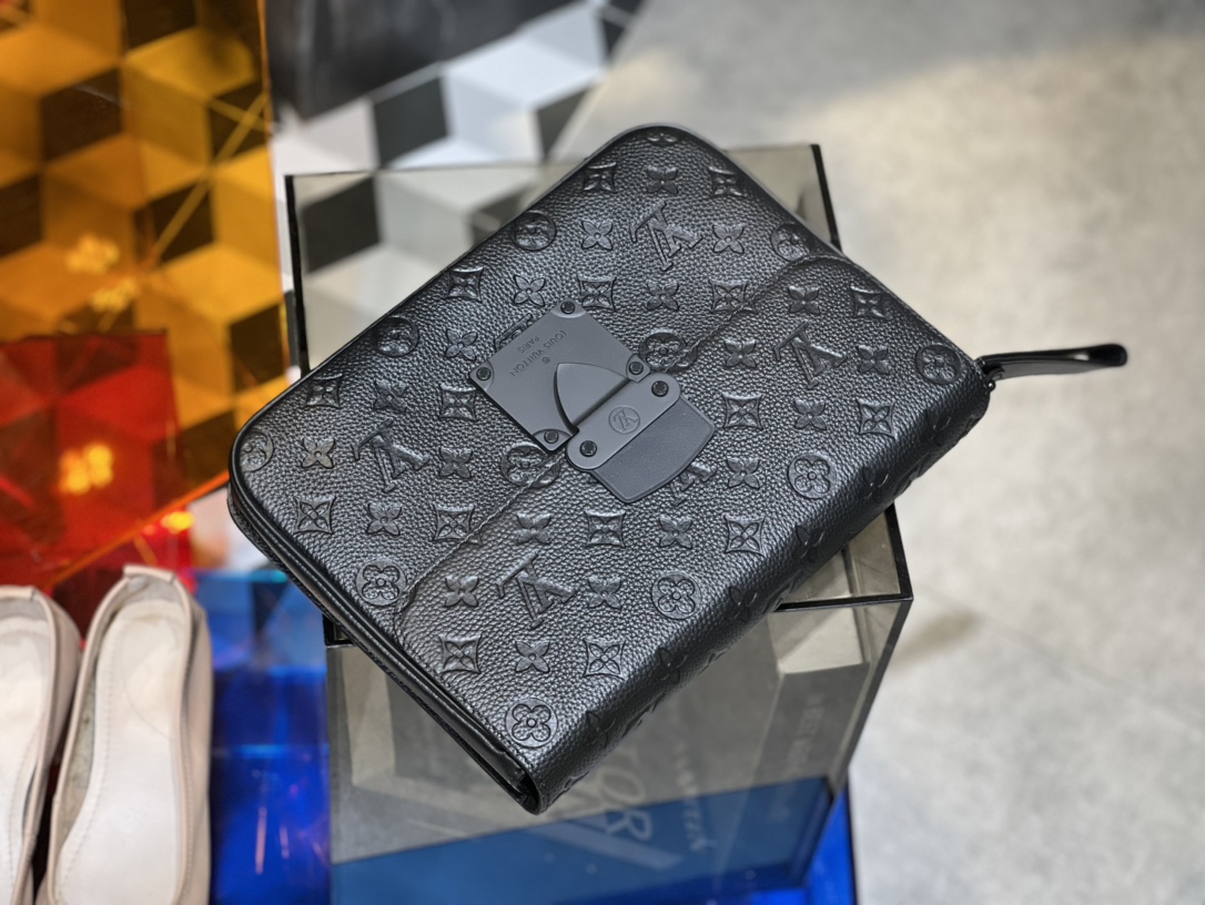 ルイ・ヴィトン S Lock 4A モノグラム エンボス クラッチバッグ ブラック 詳細画像 2