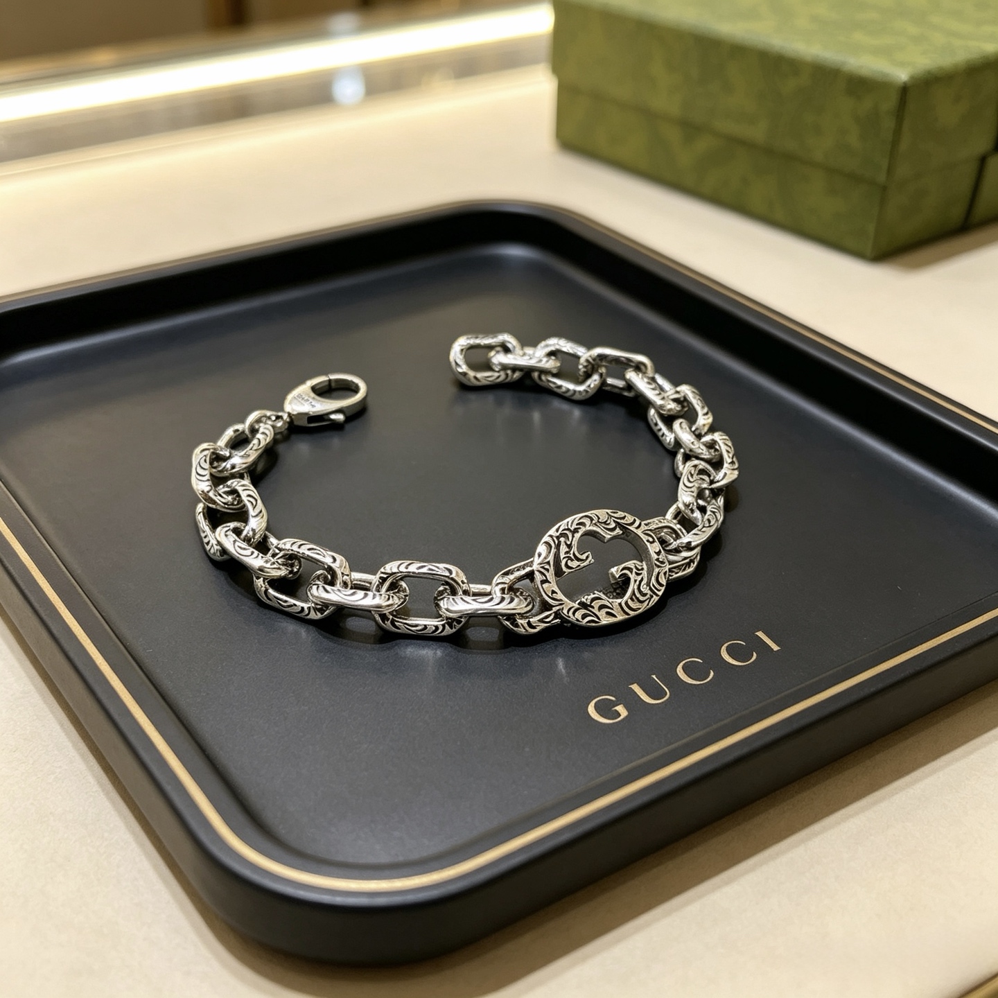 グッチ エングレービング チェーンブレスレット シルバー 詳細画像 1