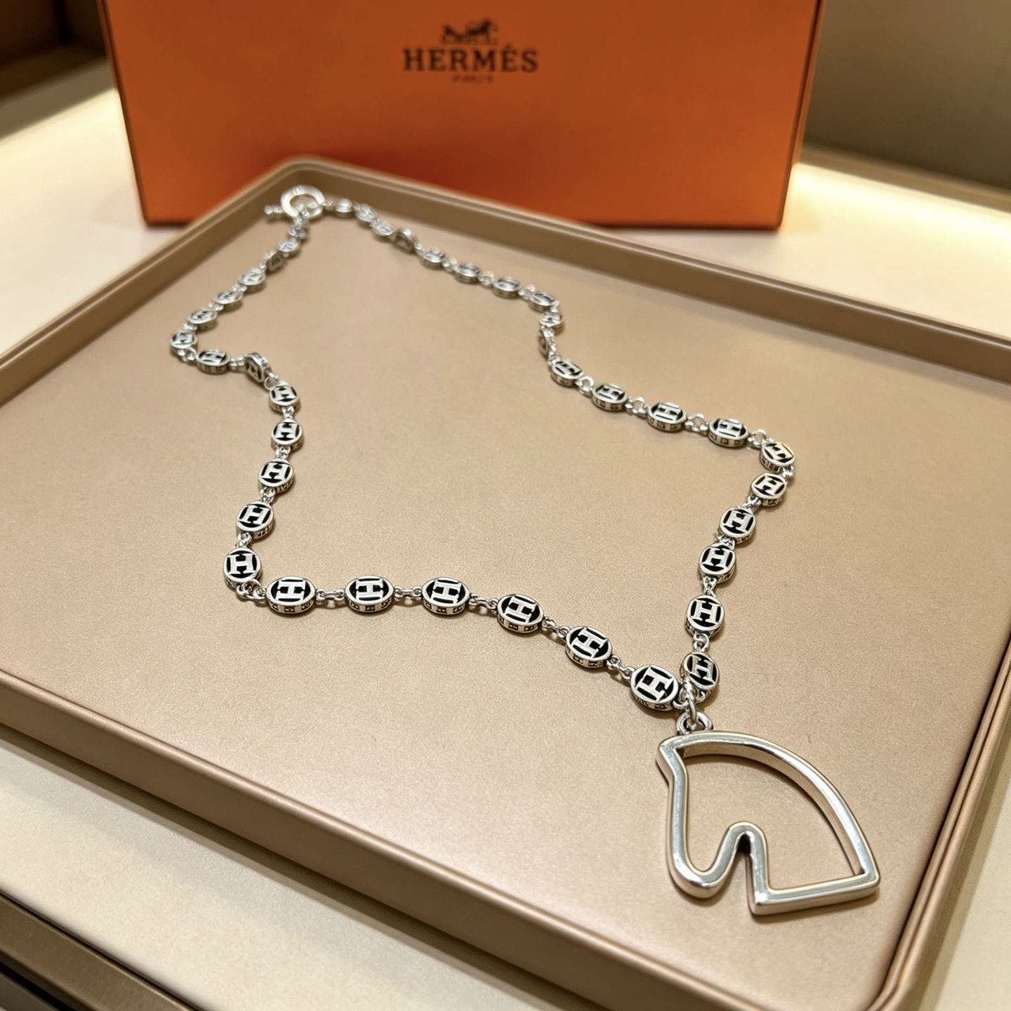 エルメス オープンワーク ホースヘッド ペンダント Hリンク ネックレス シルバー 詳細画像 2