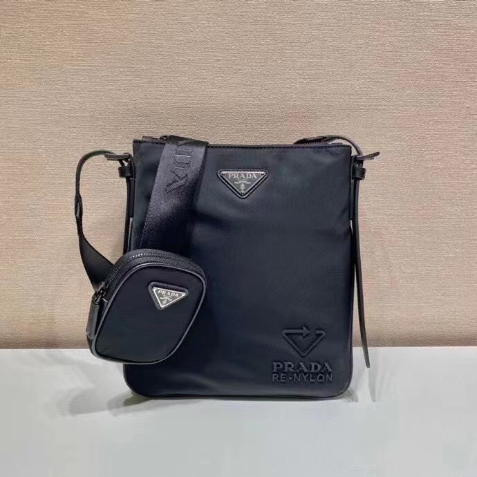 プラダ Re-Nylon サフィアーノトリム クロスボディバッグ 取り外しポーチ付き ブラック 詳細画像 1