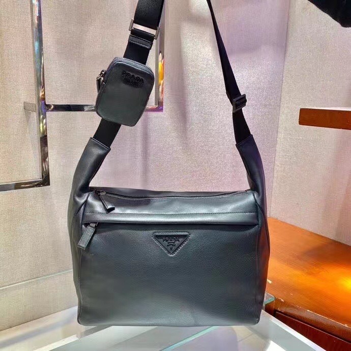プラダ レザー メッセンジャー ショルダーバッグ ダークグレー 詳細画像 2