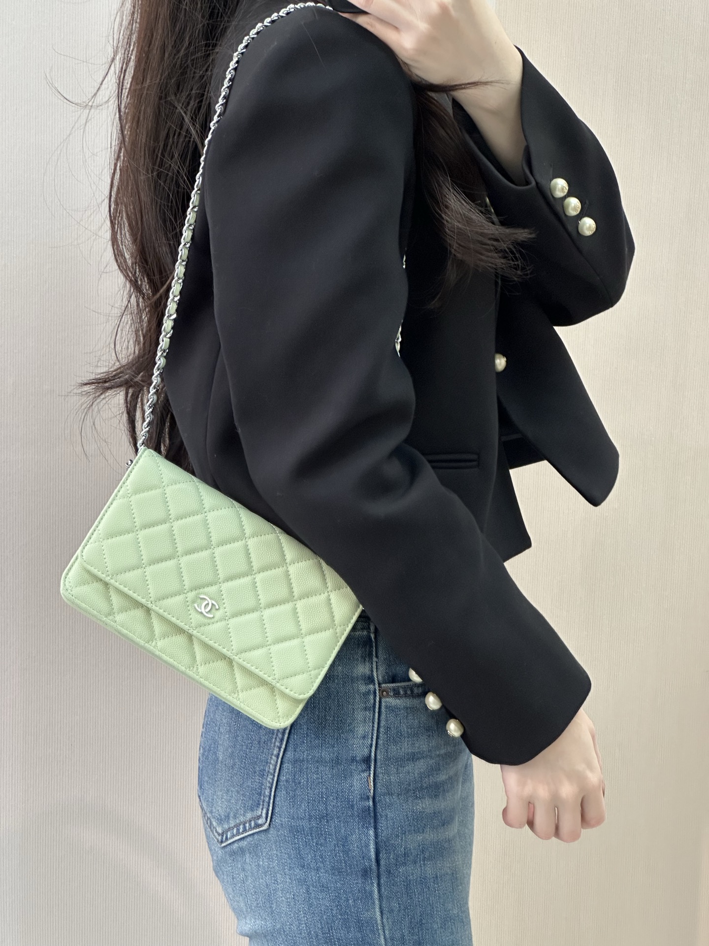 シャネル クラシックフラップ WOC チェーンショルダーバッグ ライトグリーン シルバー金具 詳細画像 3